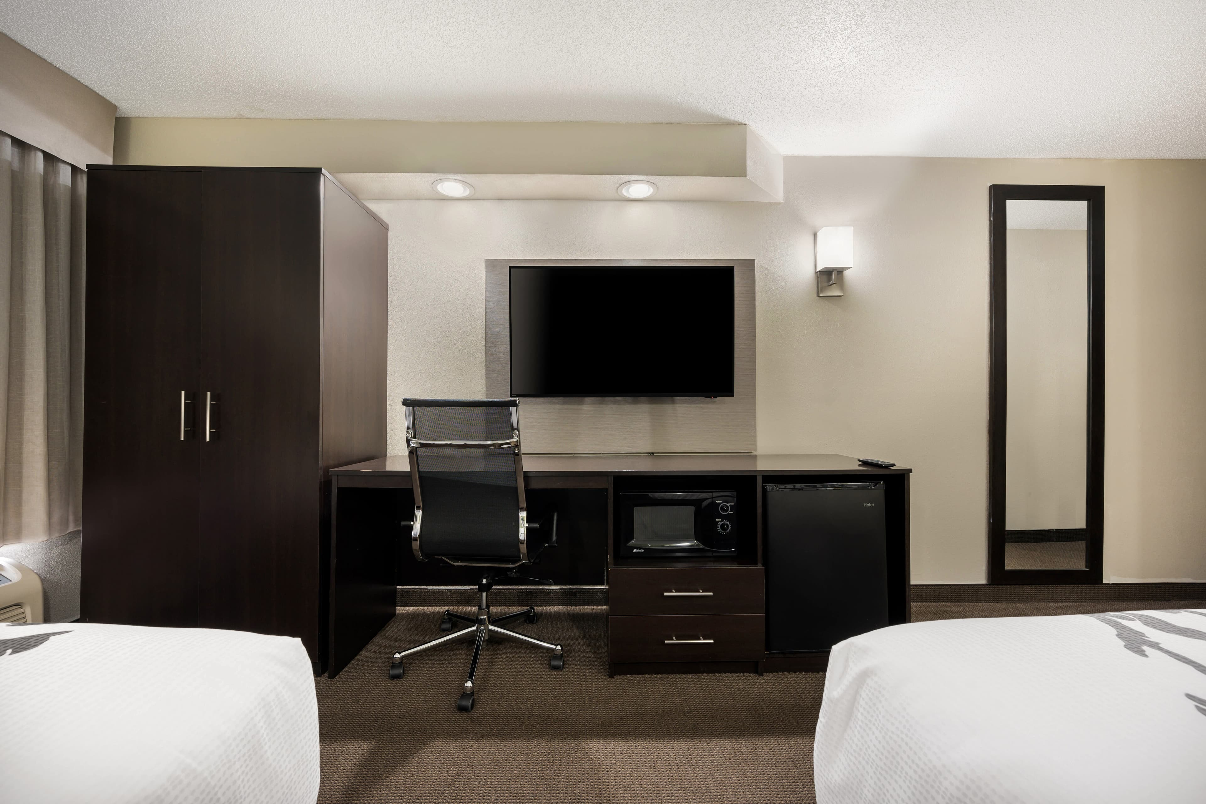 Sleep Inn Athens I-65 — 17
