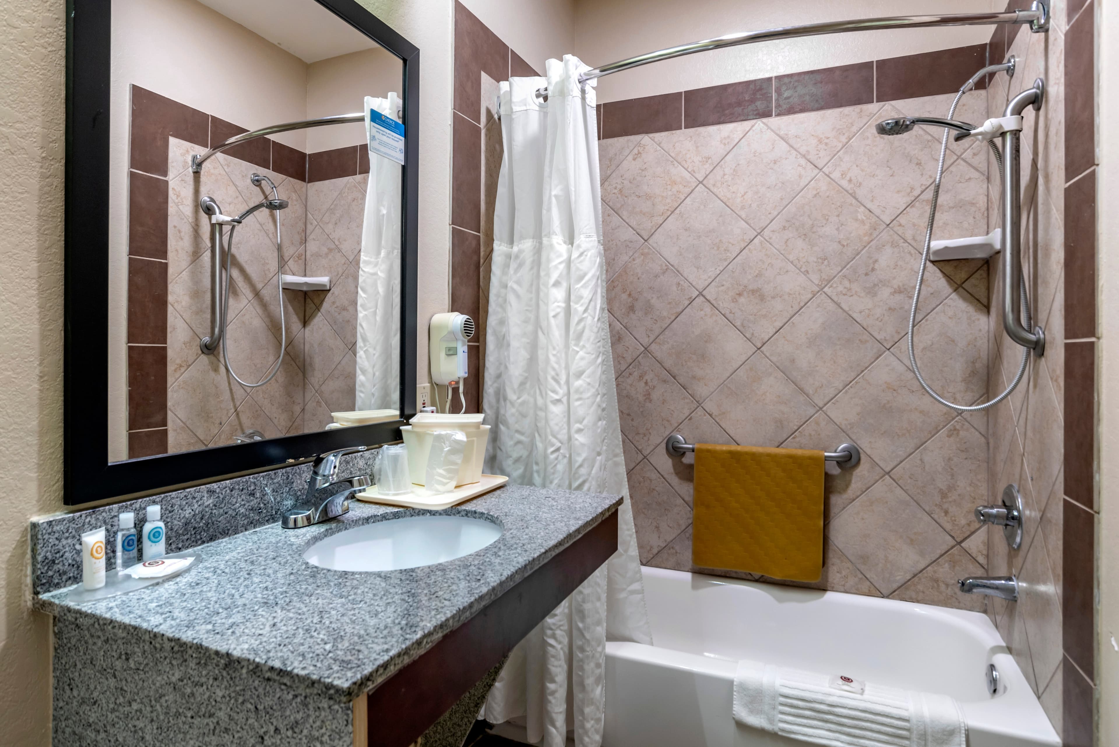 Comfort Inn Birmingham - Irondale - Image 5