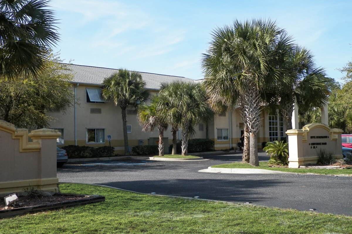 Quality Inn Gulf Shores Airport - Image 1