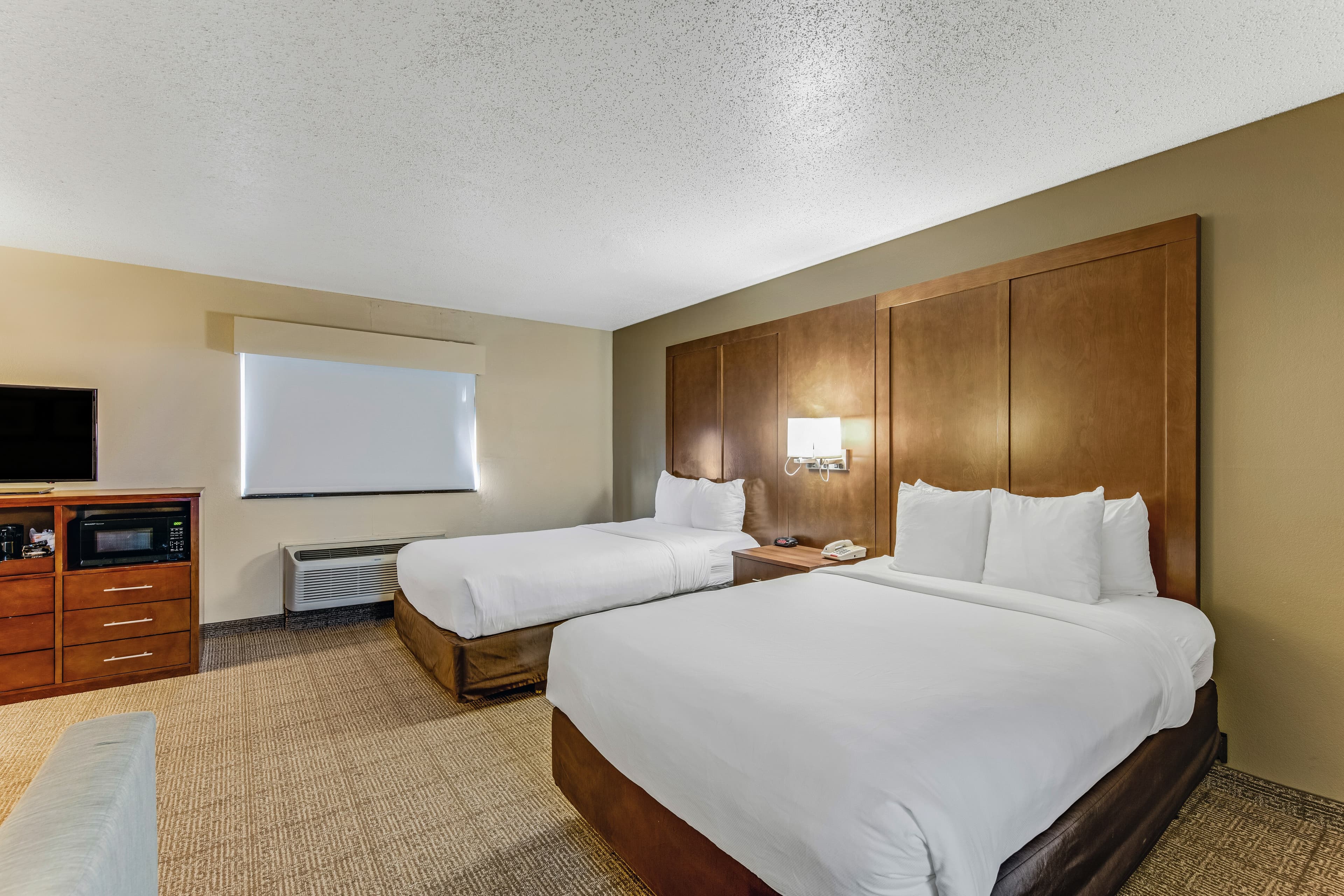 Comfort Suites Huntsville MidCity District at Research Park - Image 2