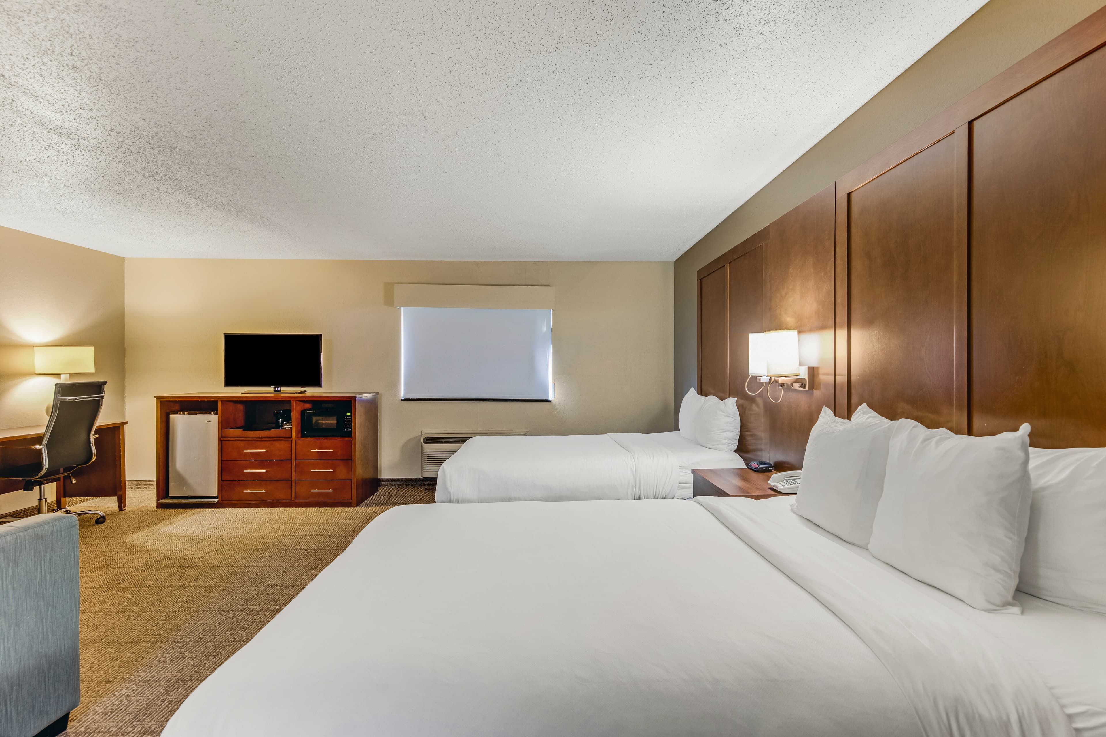 Comfort Suites Huntsville MidCity District at Research Park - Image 3