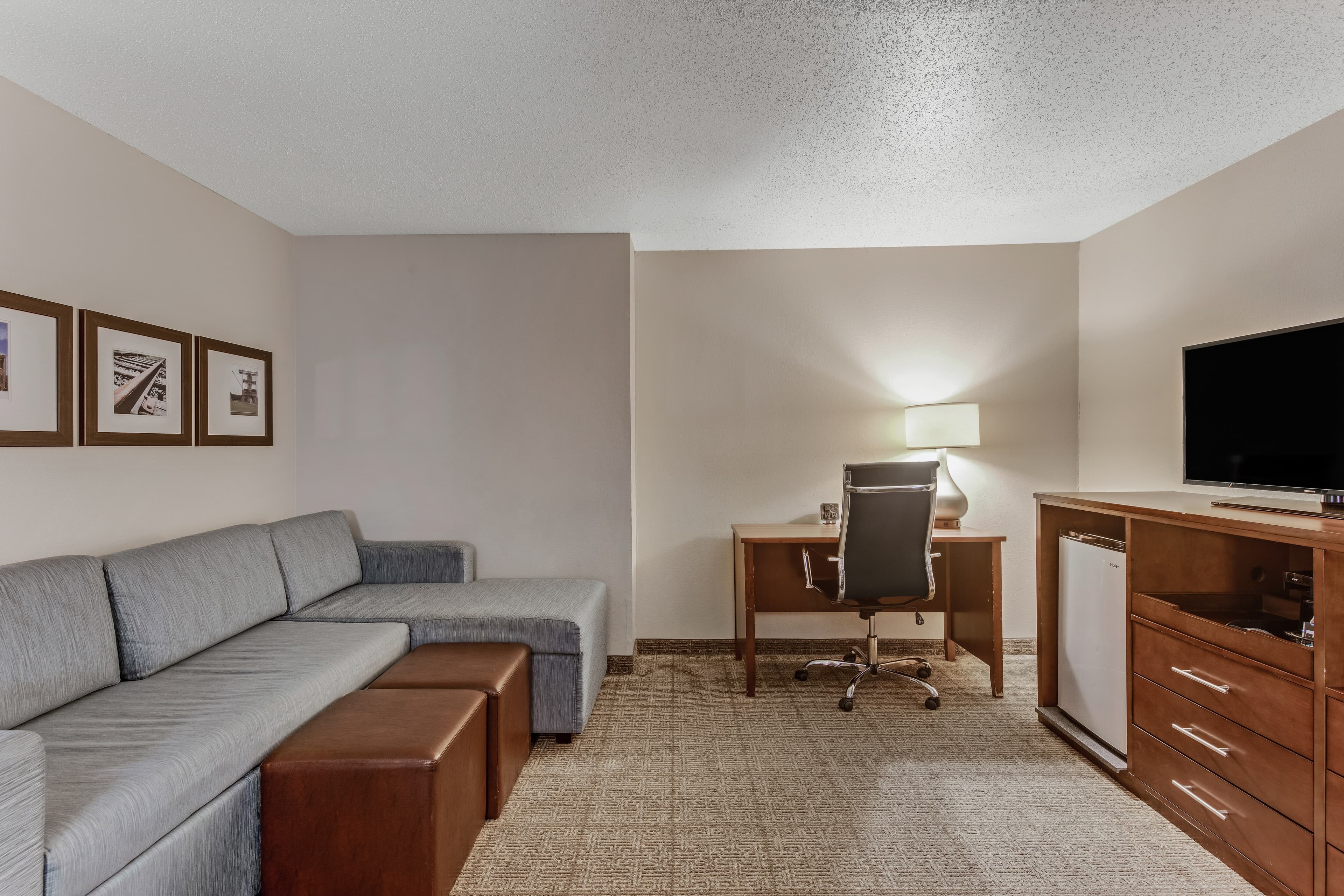 Comfort Suites Huntsville MidCity District at Research Park — 7