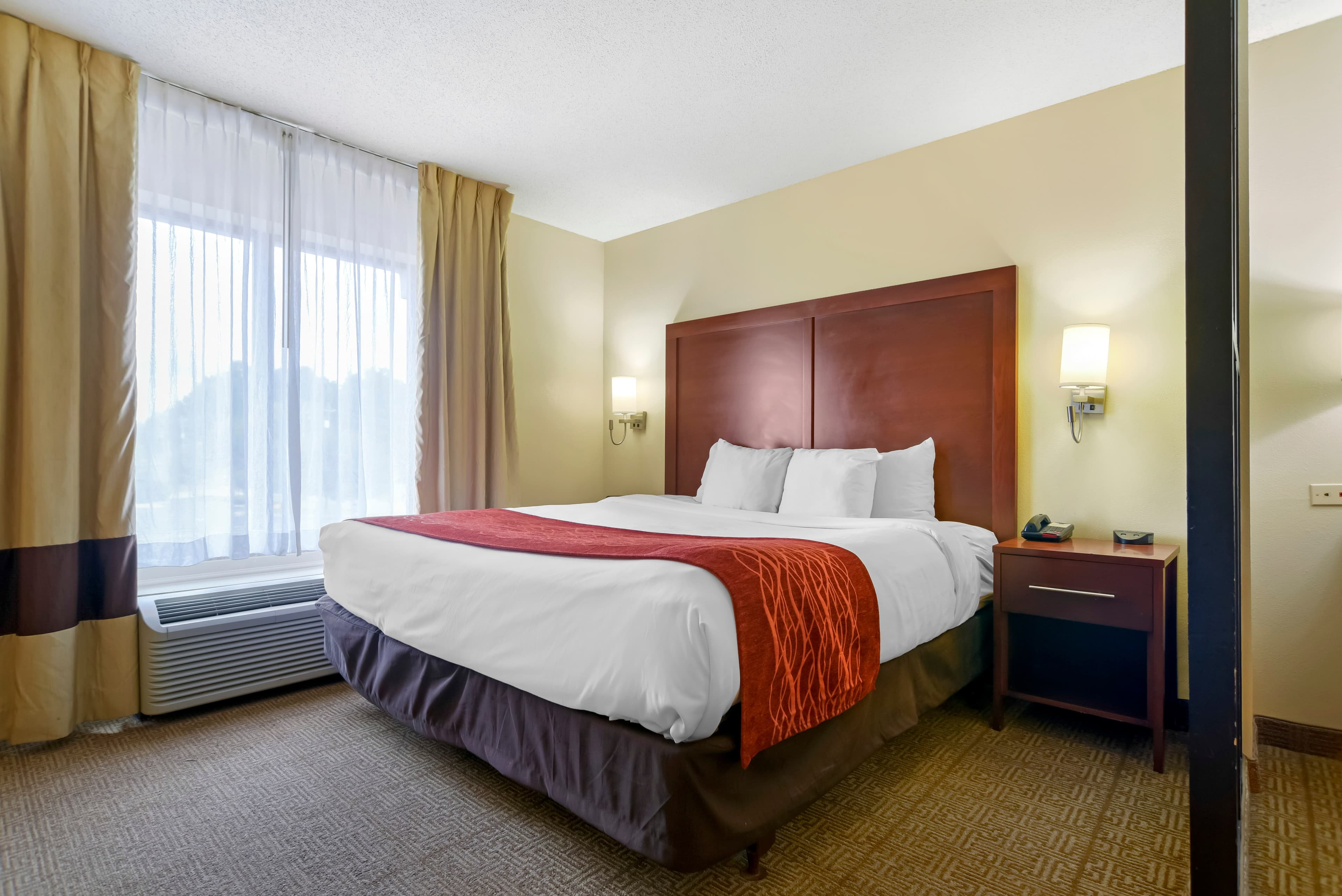 Comfort Suites Fultondale I-65 near I-22 — 17