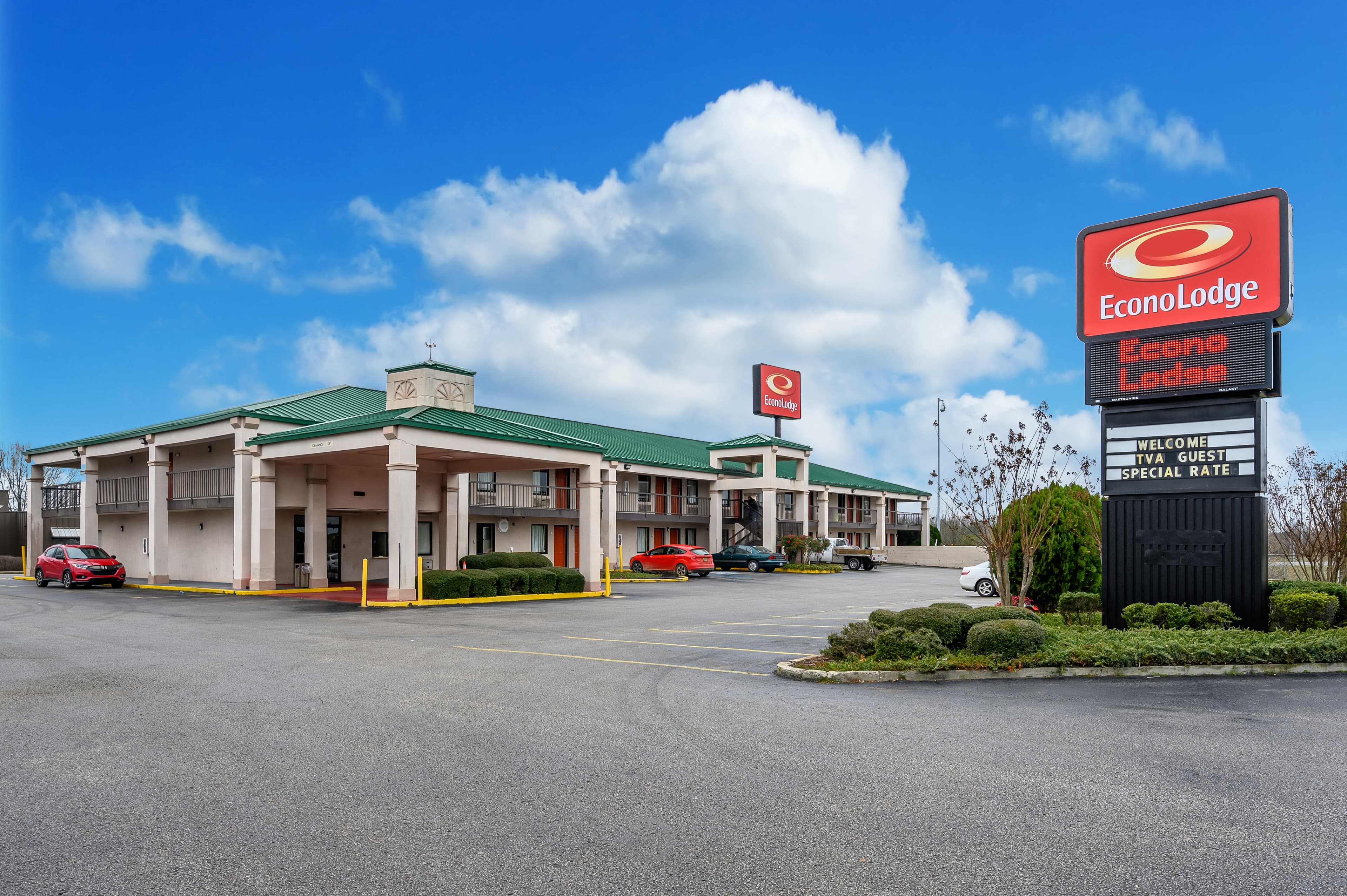 Econo Lodge Athens I-65 - Image 1
