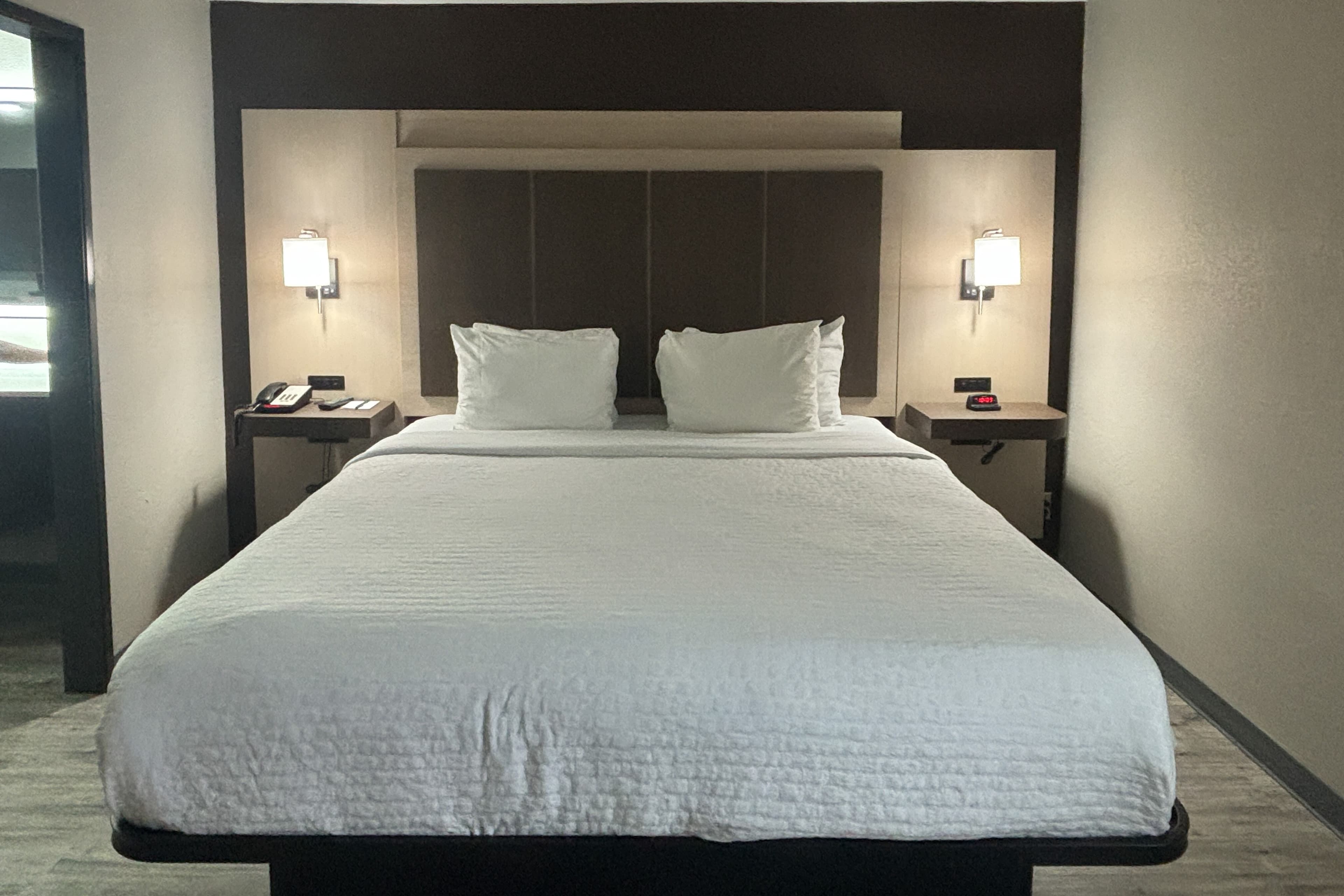 Quality Inn & Suites at Airport Blvd I-65 - Image 2