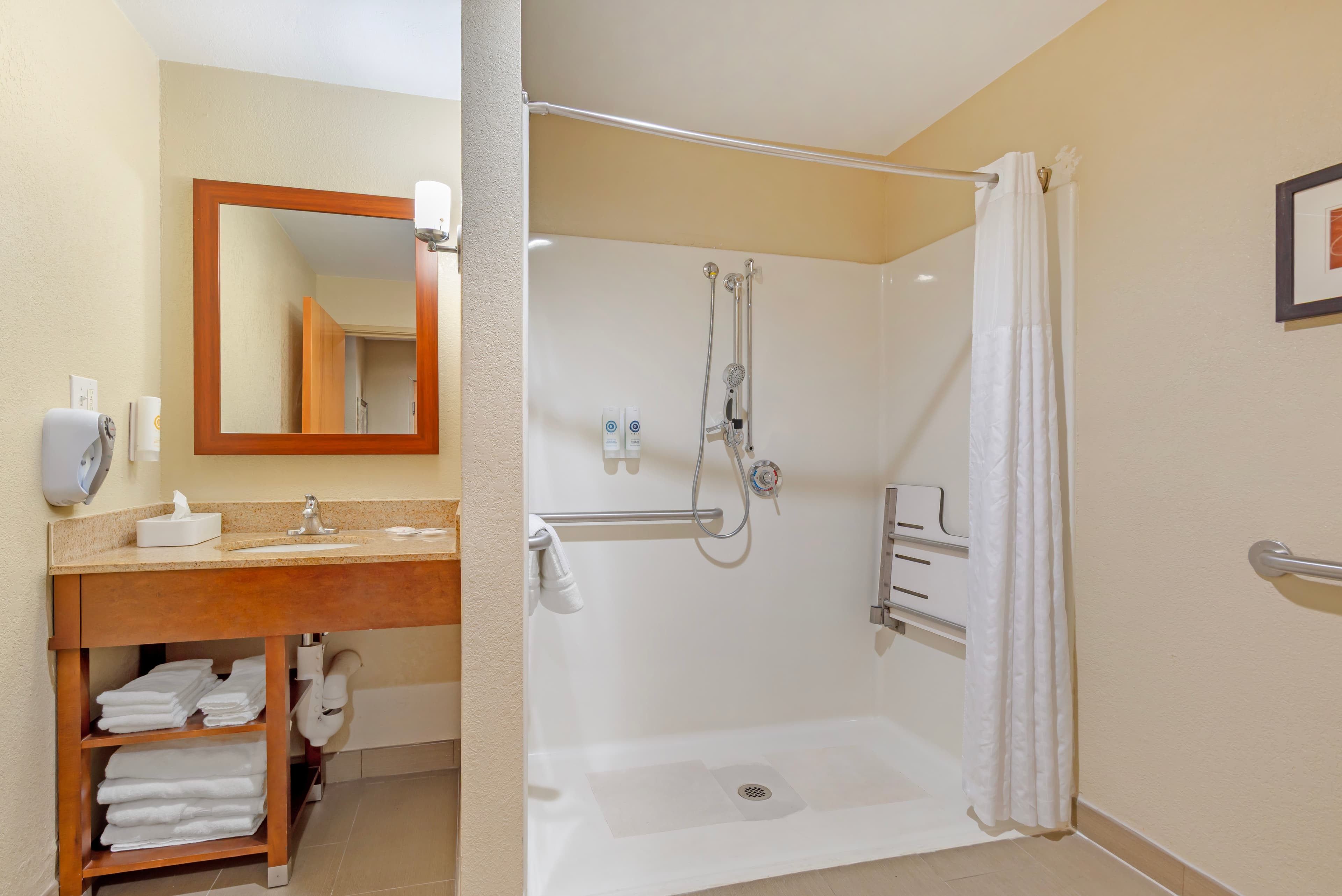Comfort Suites Oxford I-20 exit 188 — 14