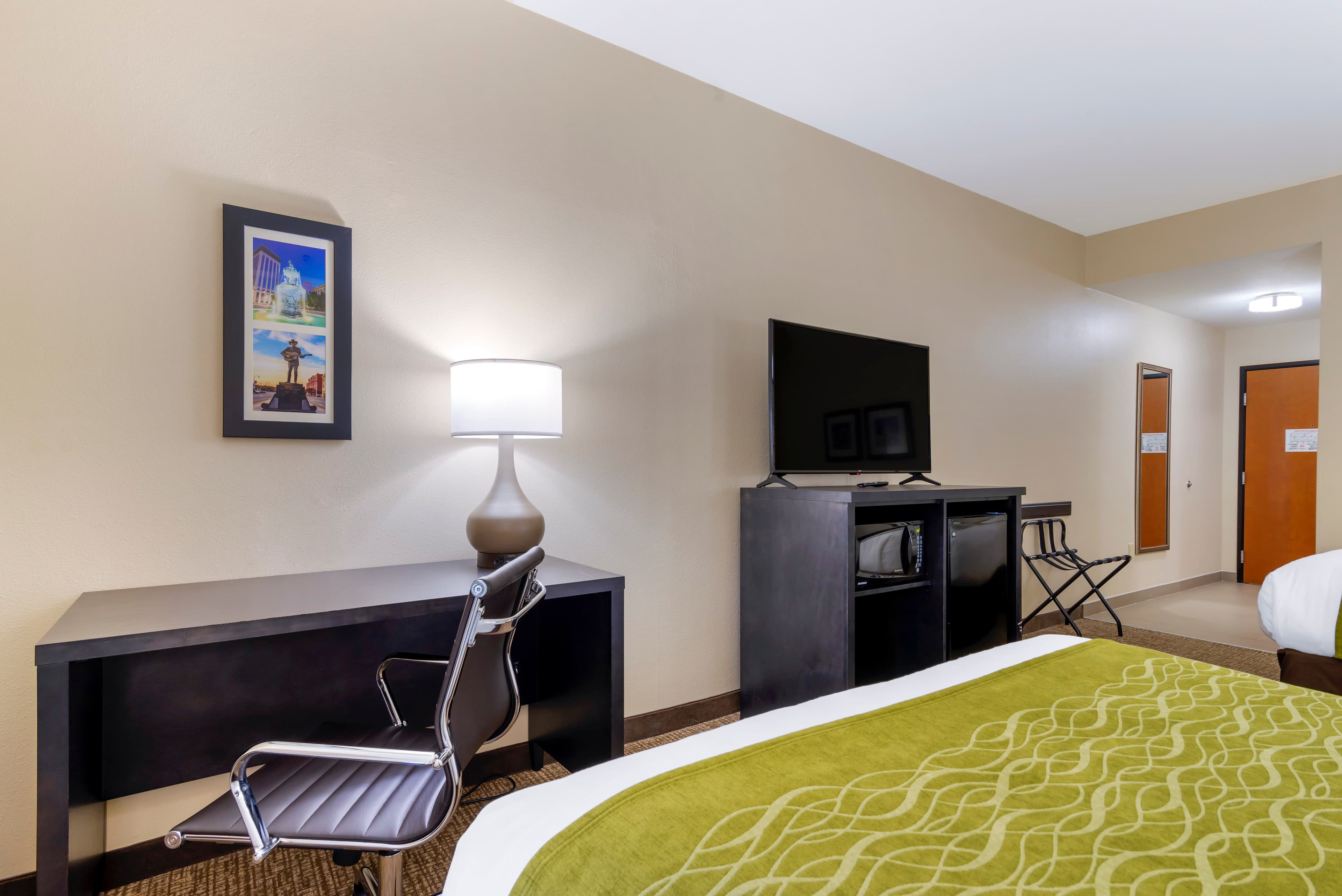 Comfort Inn & Suites Montgomery Eastchase — 10