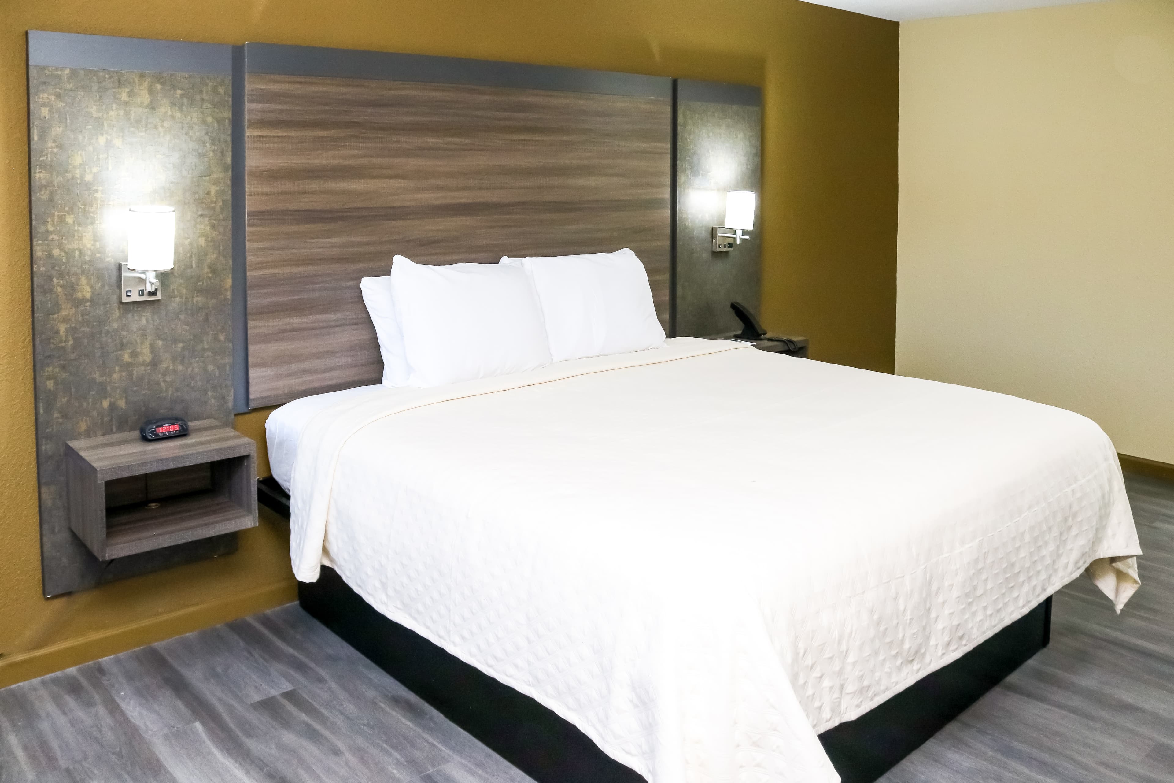 Rodeway Inn Phenix City - Columbus - Image 2