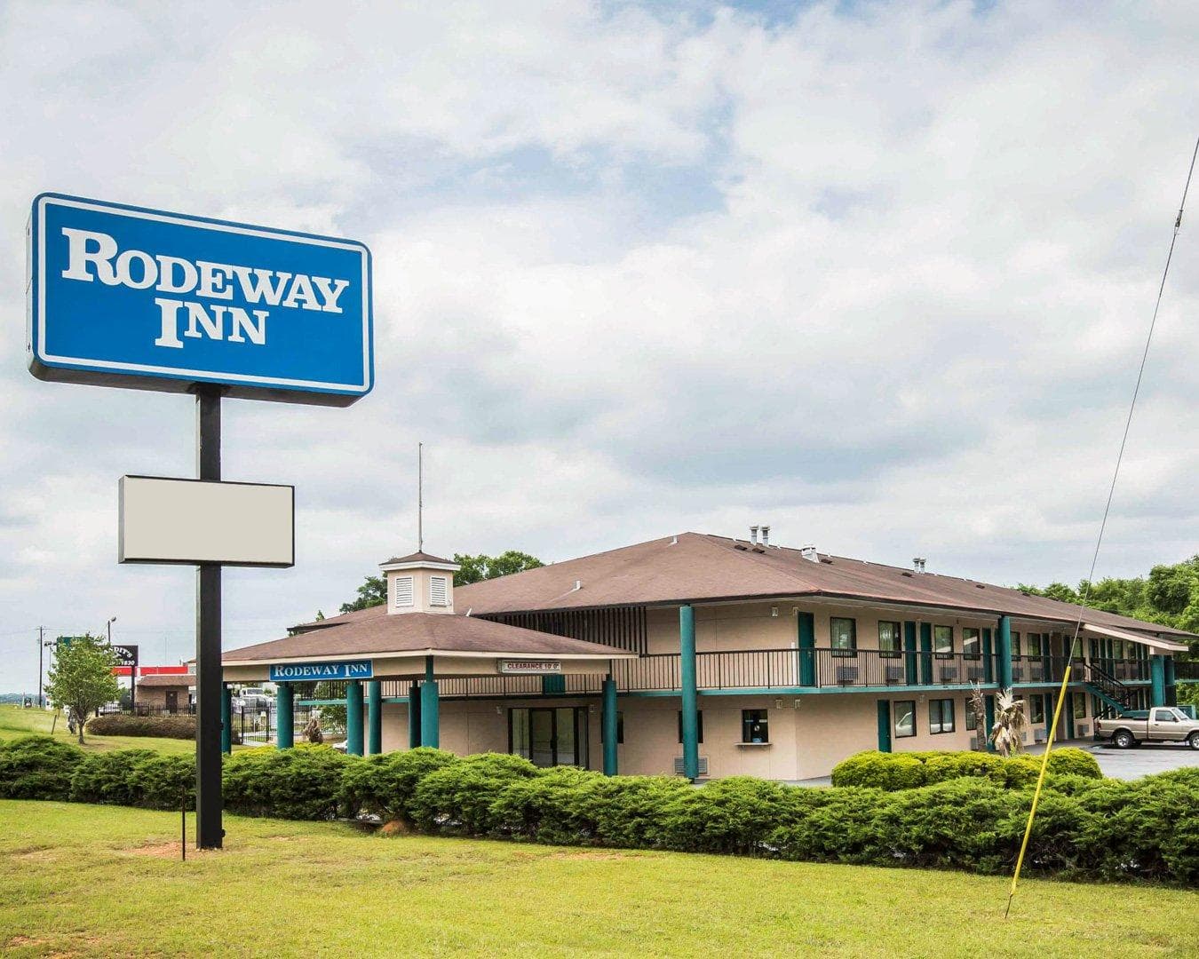 Rodeway Inn Phenix City - Columbus - Image 1