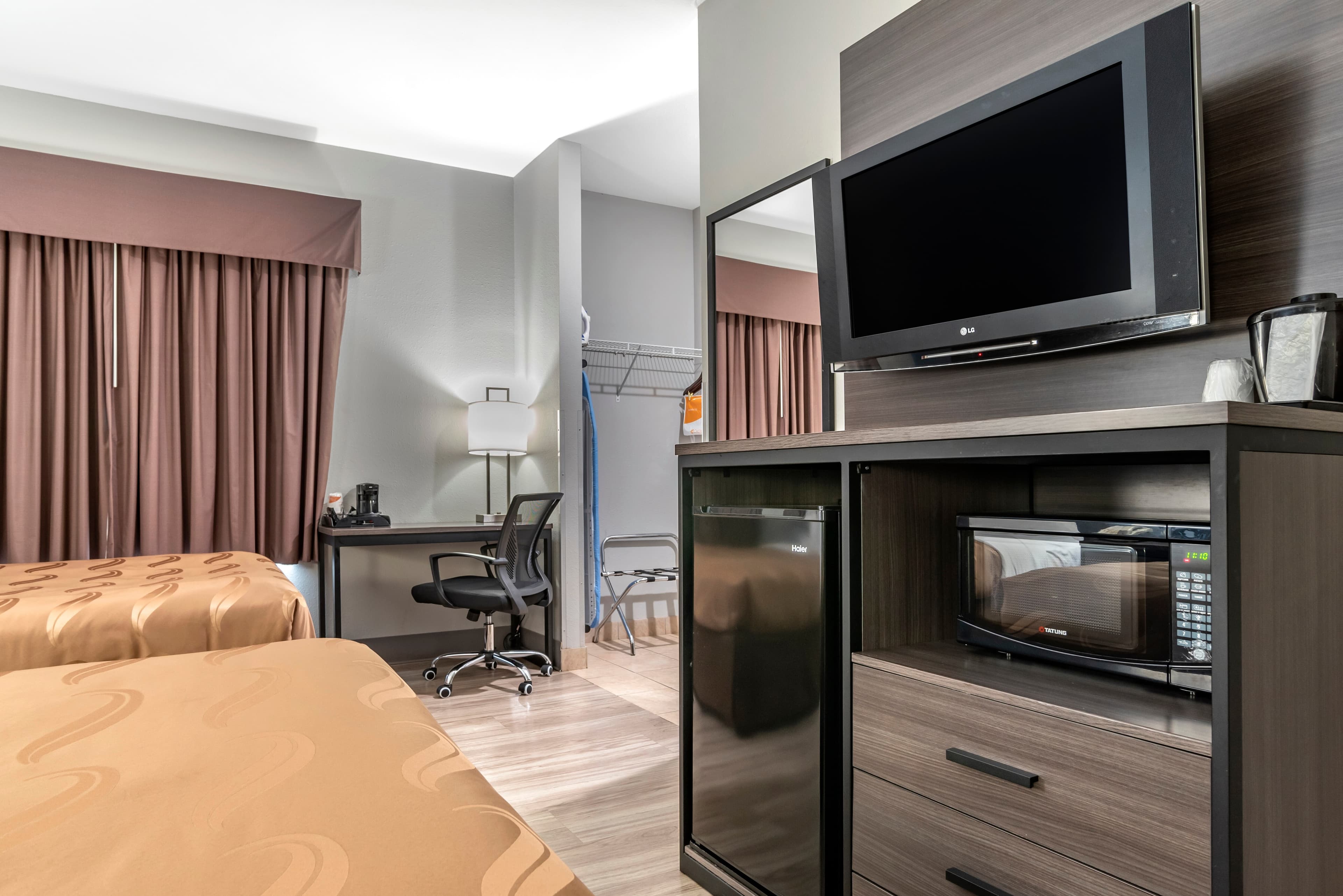 Quality Inn & Suites Demopolis — 7
