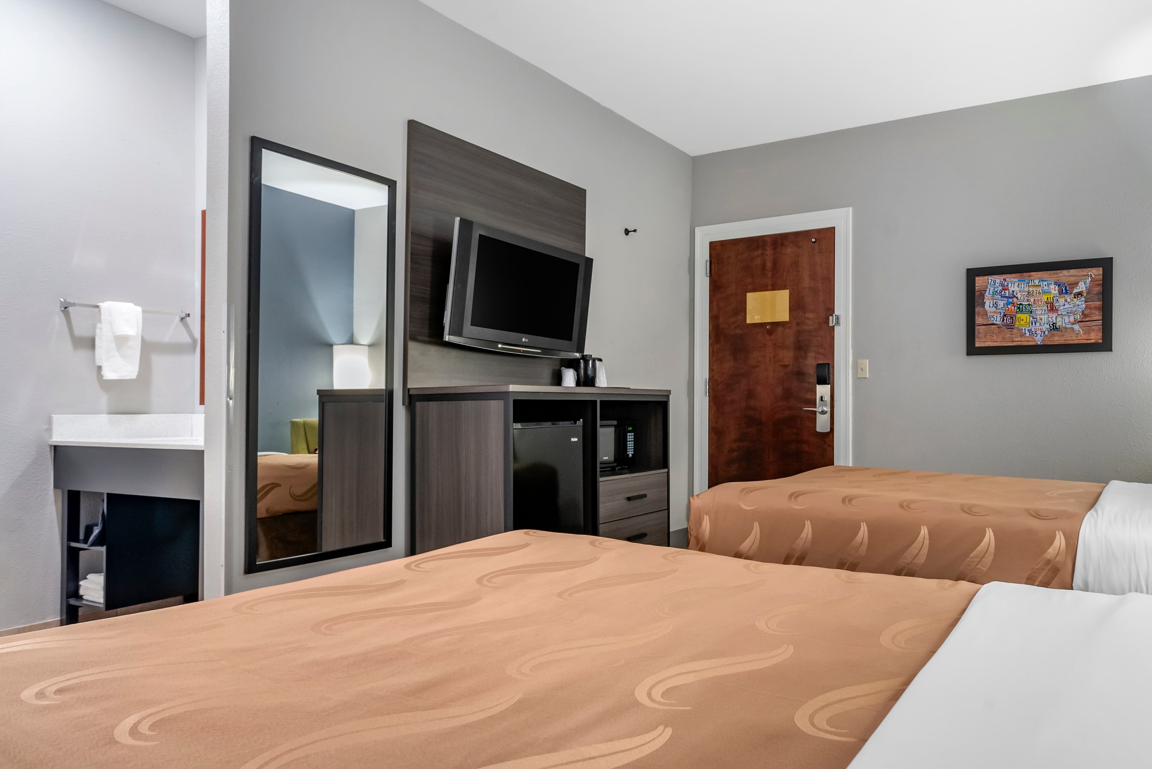 Quality Inn & Suites Demopolis — 8