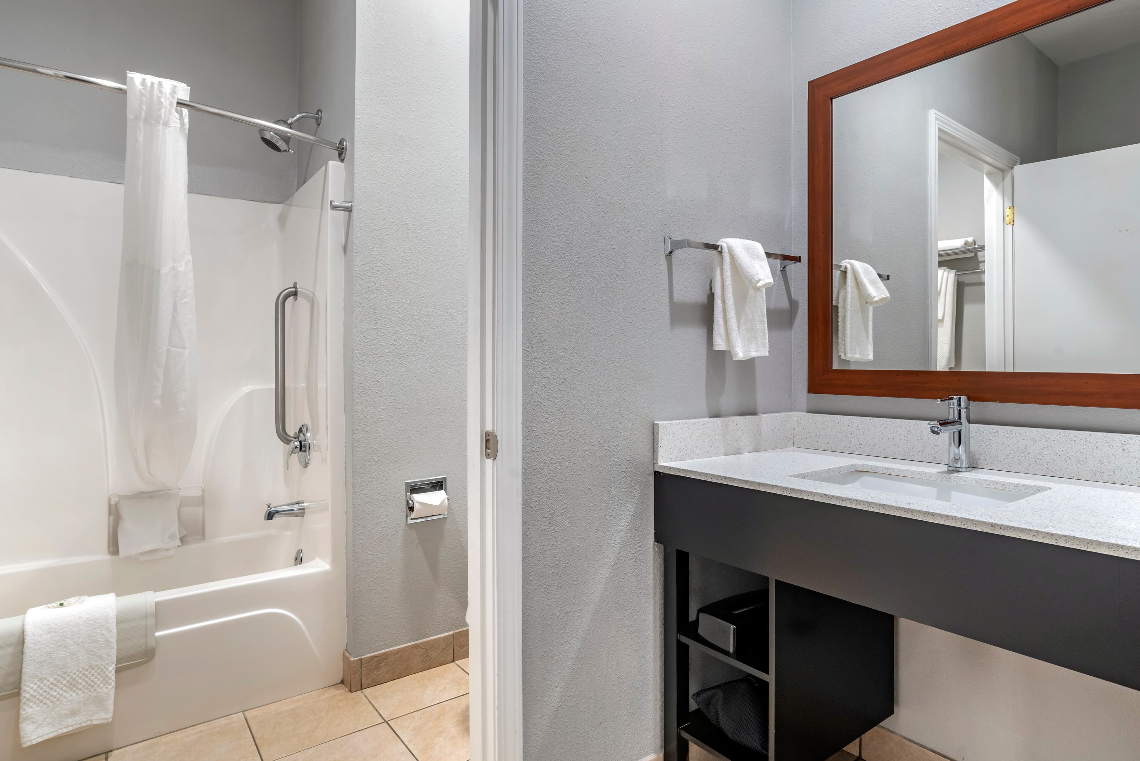 Quality Inn & Suites Demopolis — 13
