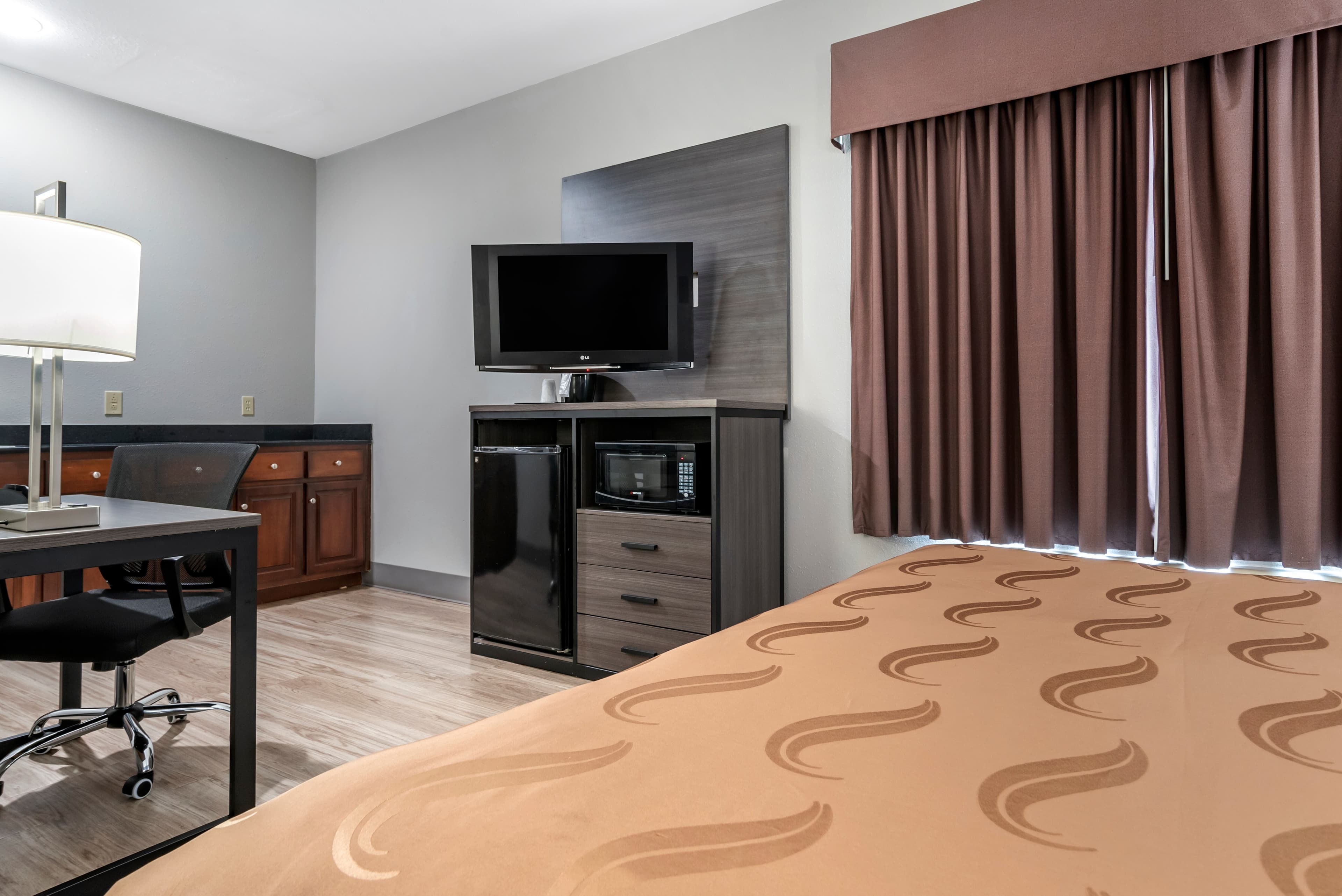 Quality Inn & Suites Demopolis — 15