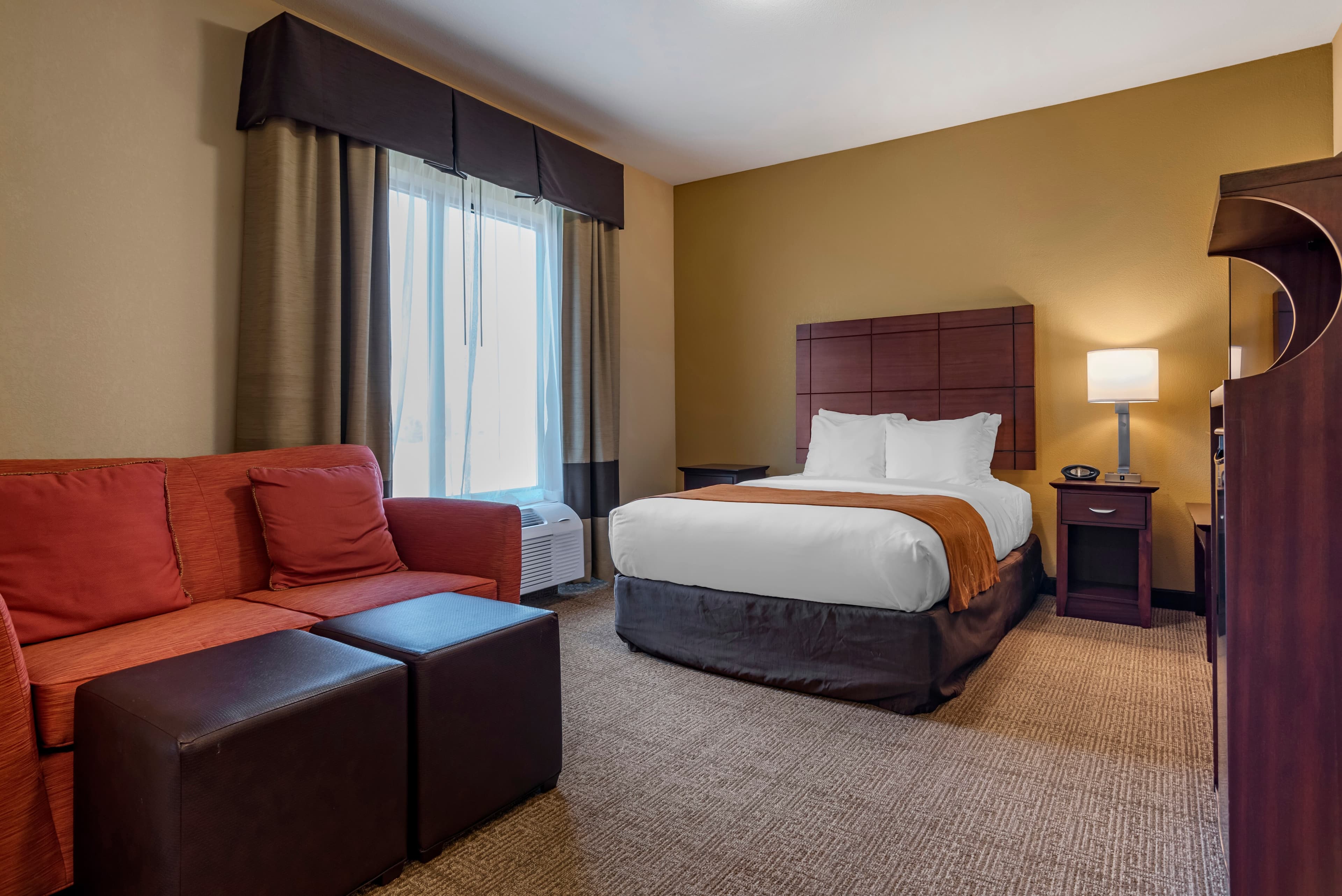 Comfort Suites Montgomery South - Image 3