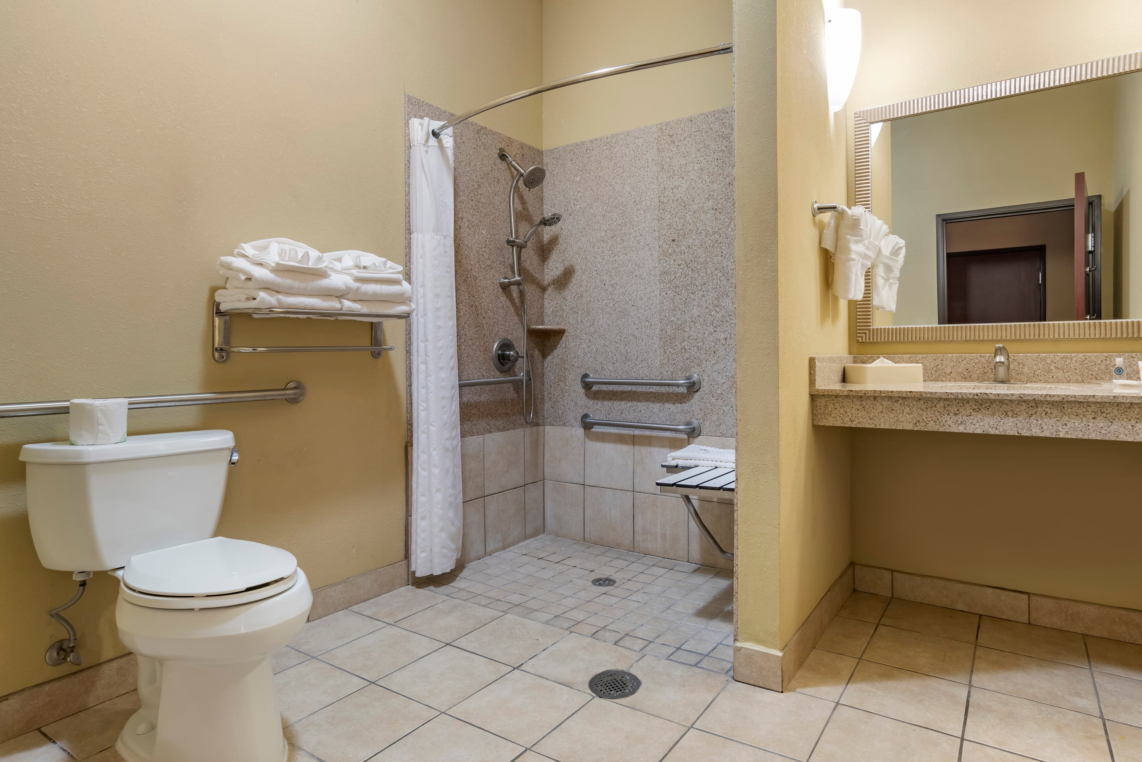 Comfort Suites Montgomery South — 9