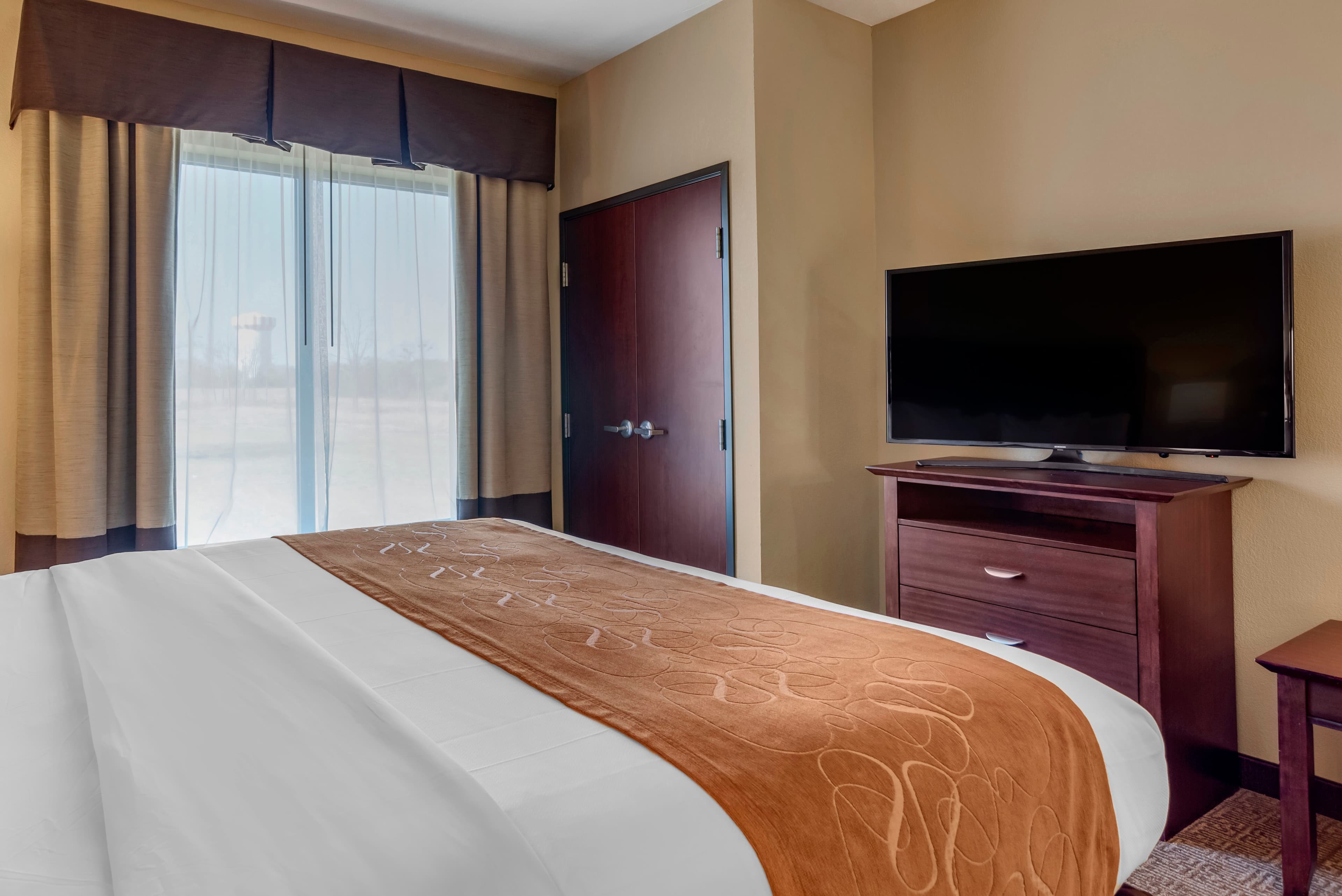 Comfort Suites Montgomery South — 15