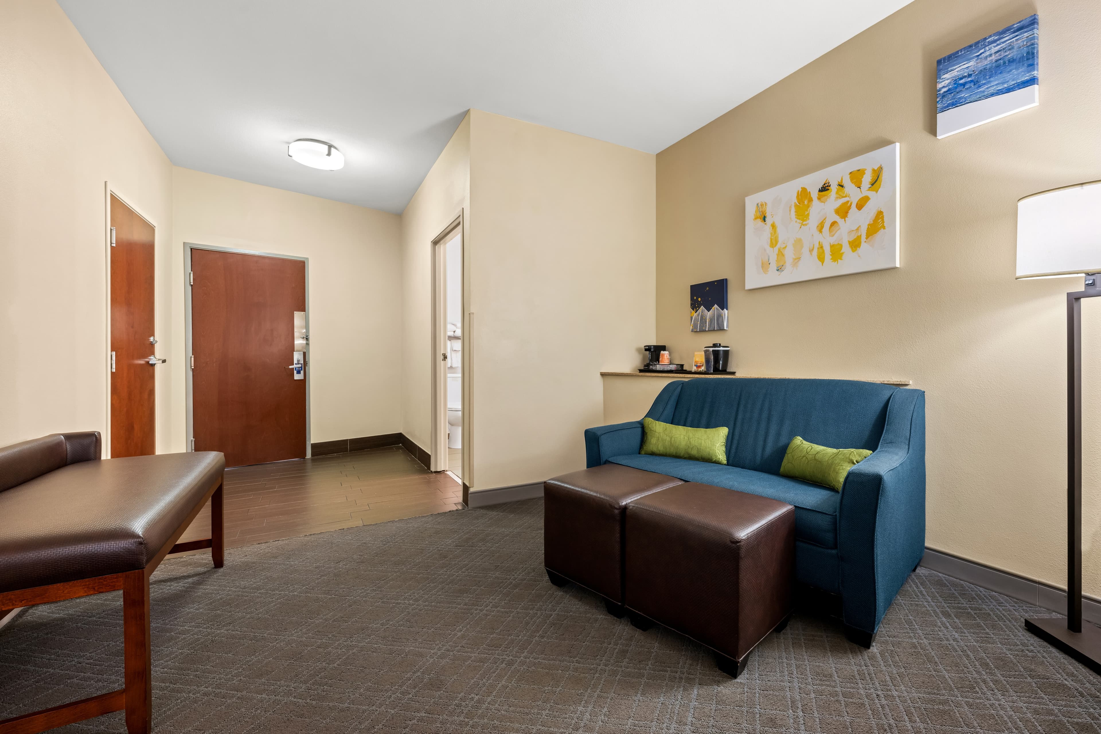 Comfort Suites Cullman I-65 Exit 310 - Image 4