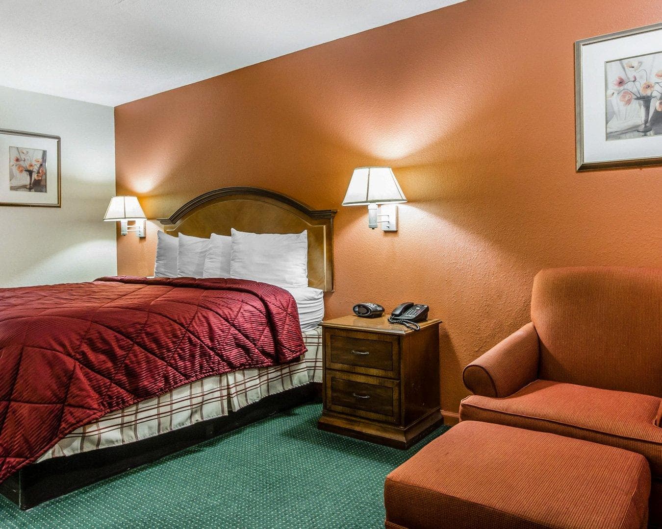 Econo Lodge Inn & Suites Enterprise — 7