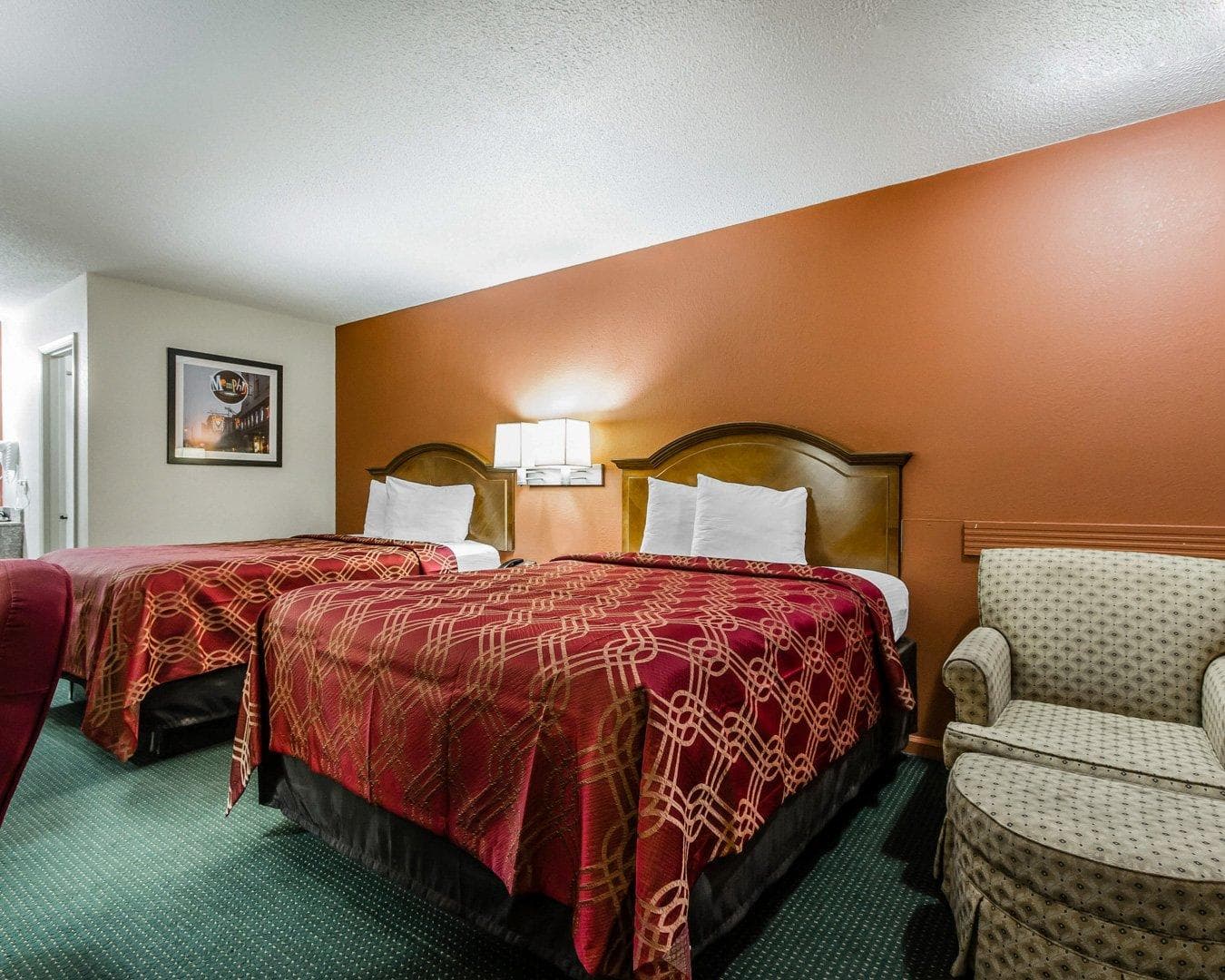 Econo Lodge Inn & Suites Enterprise - Image 3