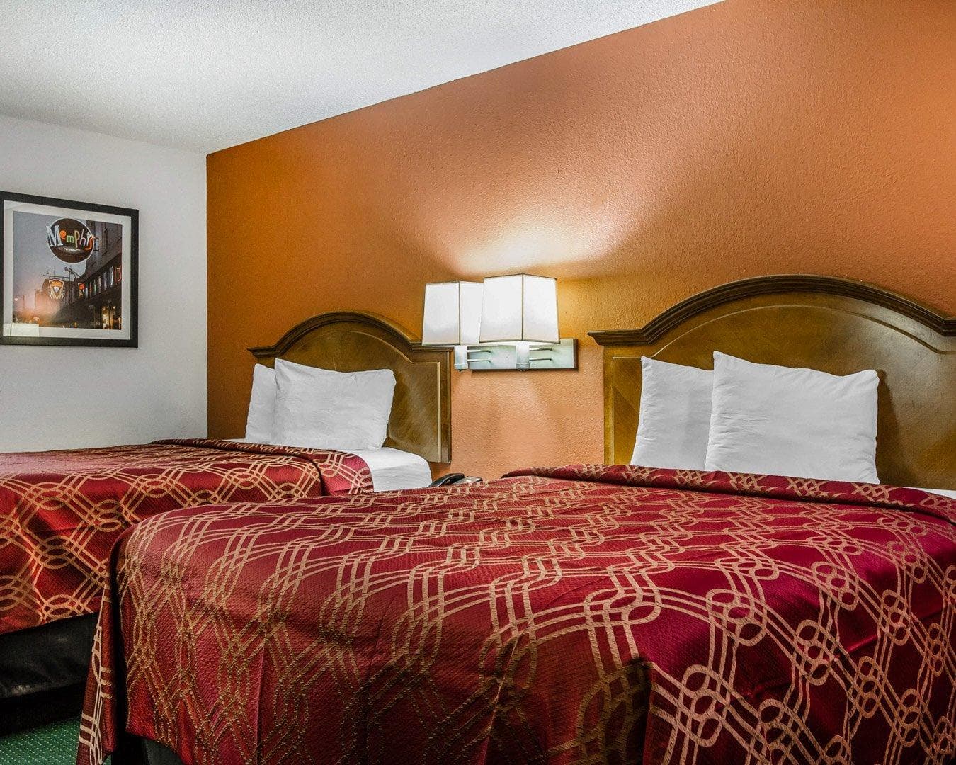 Econo Lodge Inn & Suites Enterprise - Image 1