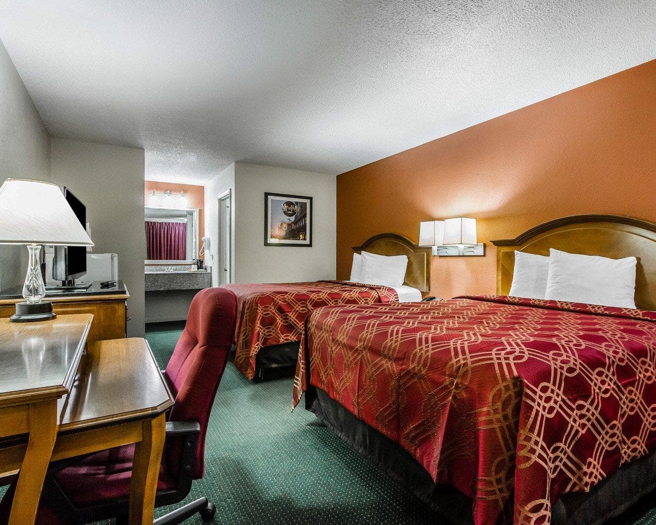Econo Lodge Inn & Suites Enterprise - Image 5