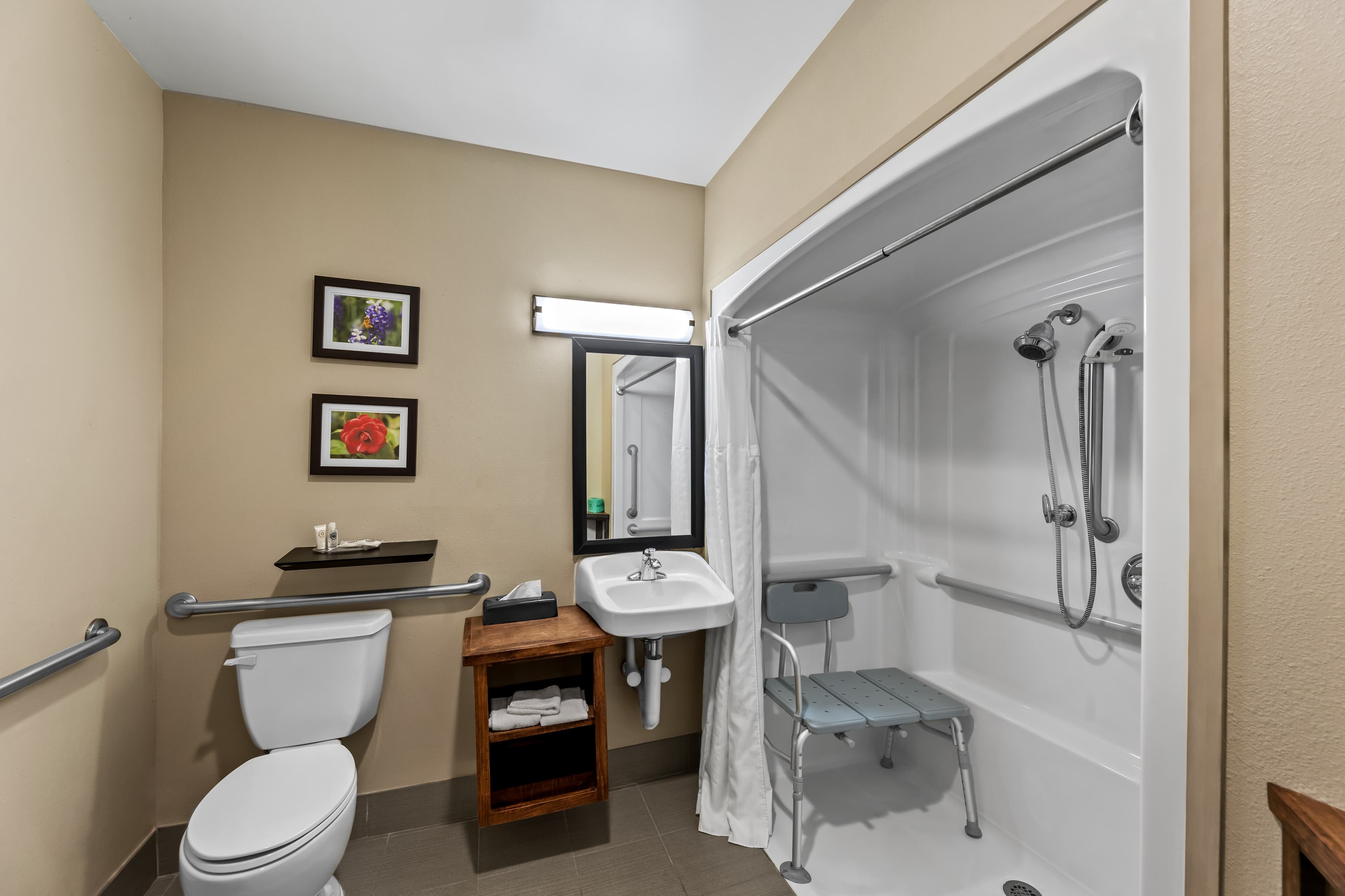 Comfort Inn & Suites Tuscumbia-Muscle Shoals — 17