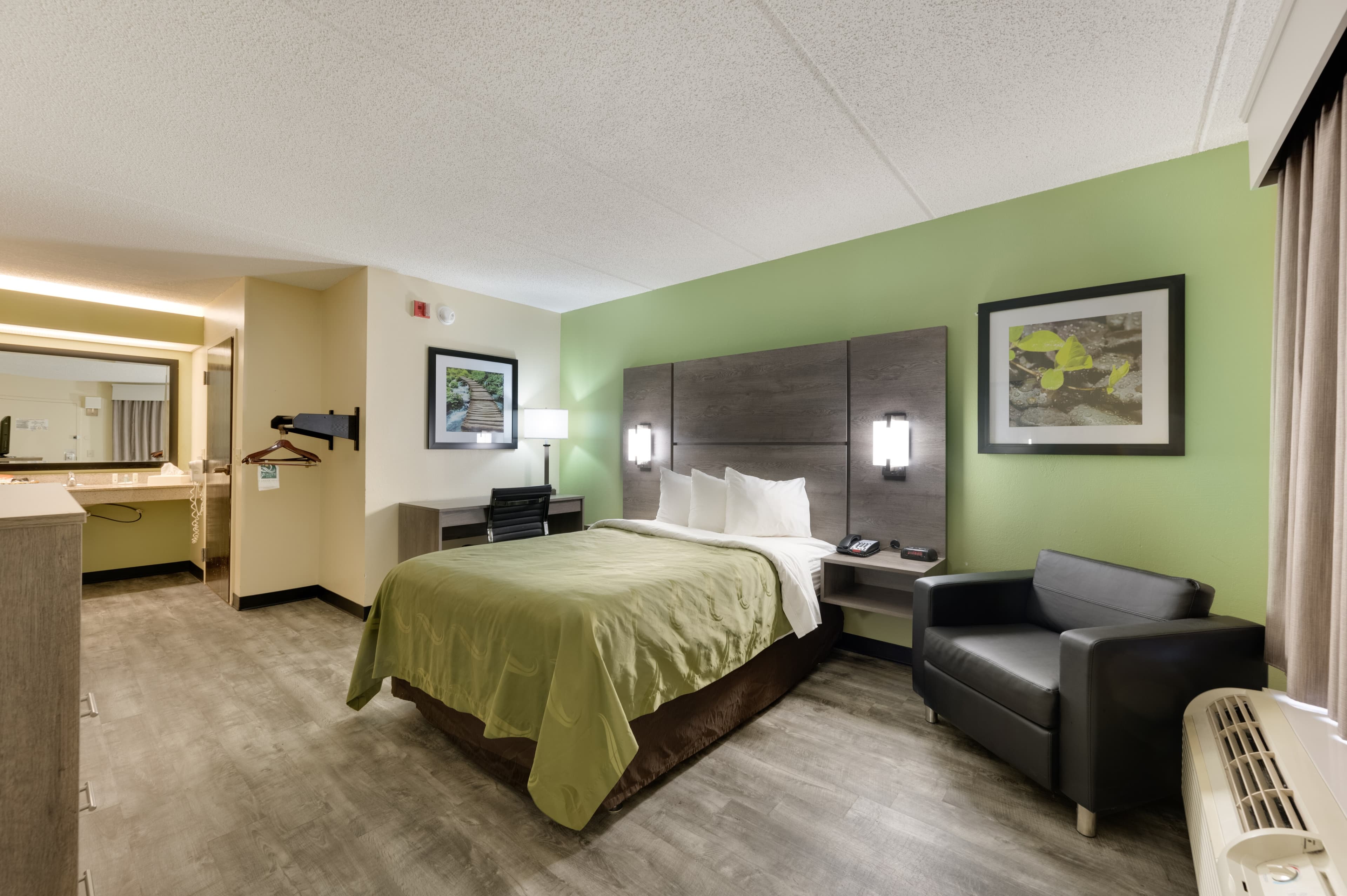 Quality Inn Airport - Southeast — 7