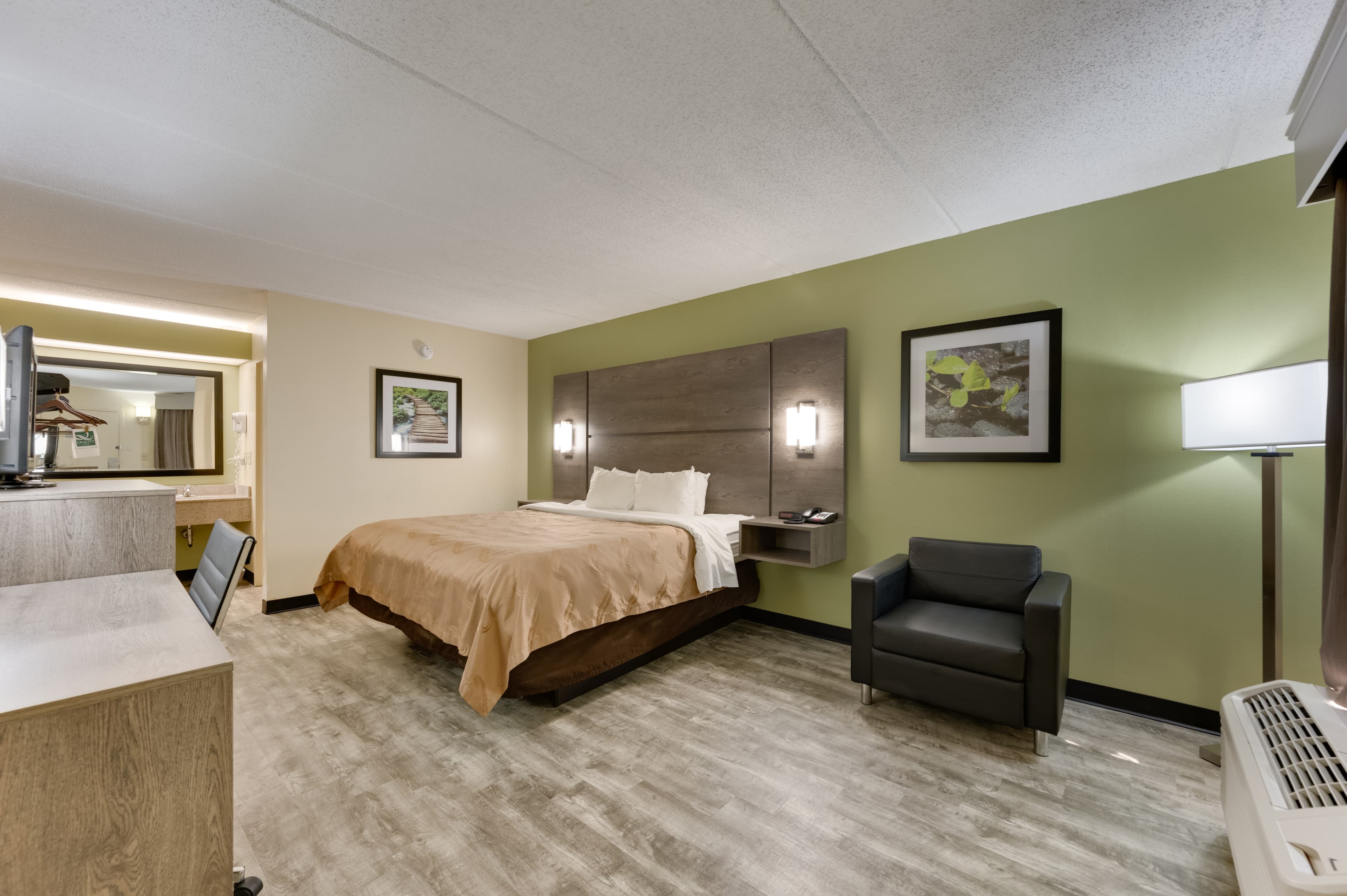 Quality Inn Airport - Southeast — 15