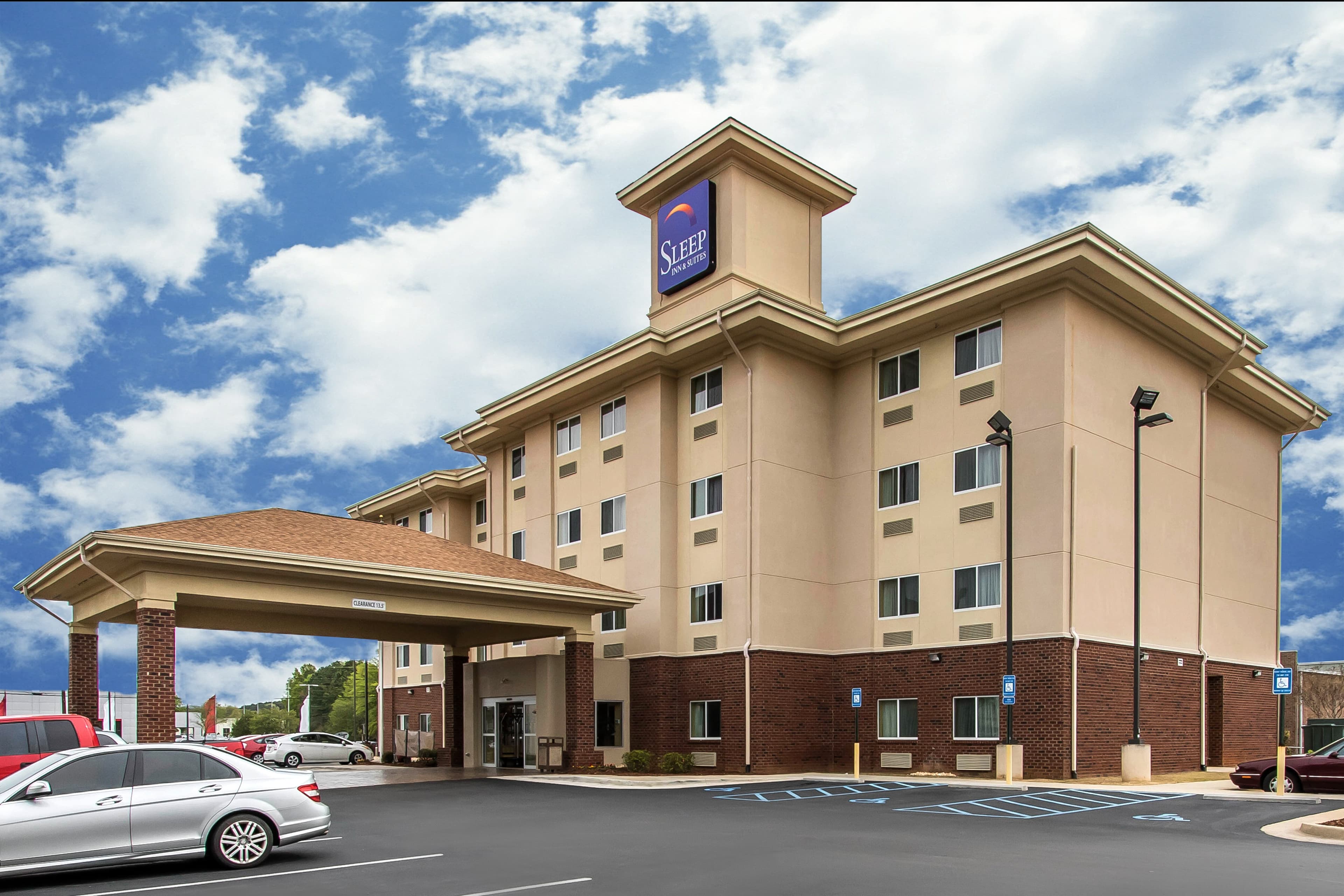 Sleep Inn & Suites Huntsville near U.S. Space & Rocket Center - Image 1