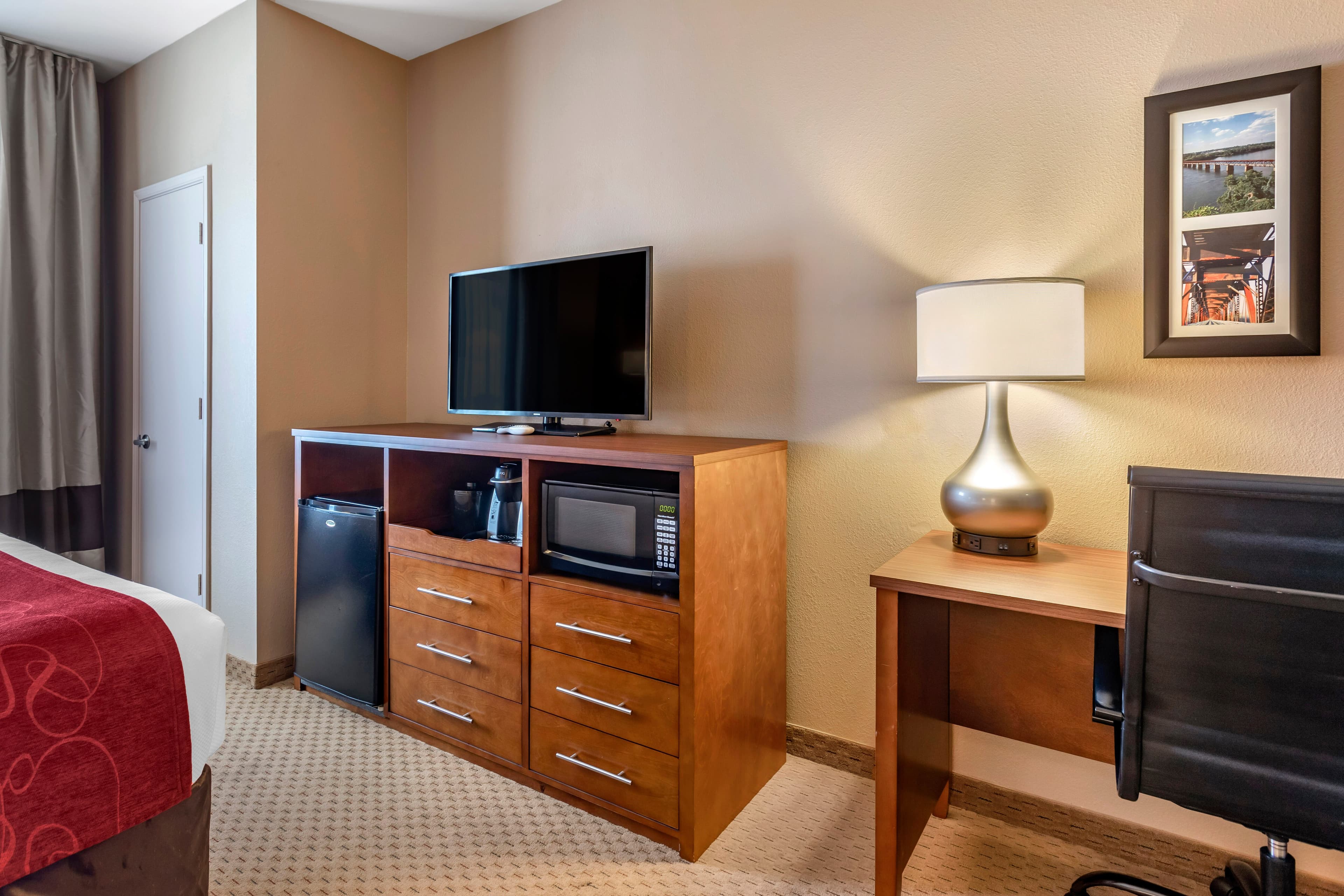 Comfort Suites Florence Shoals Area - Image 5