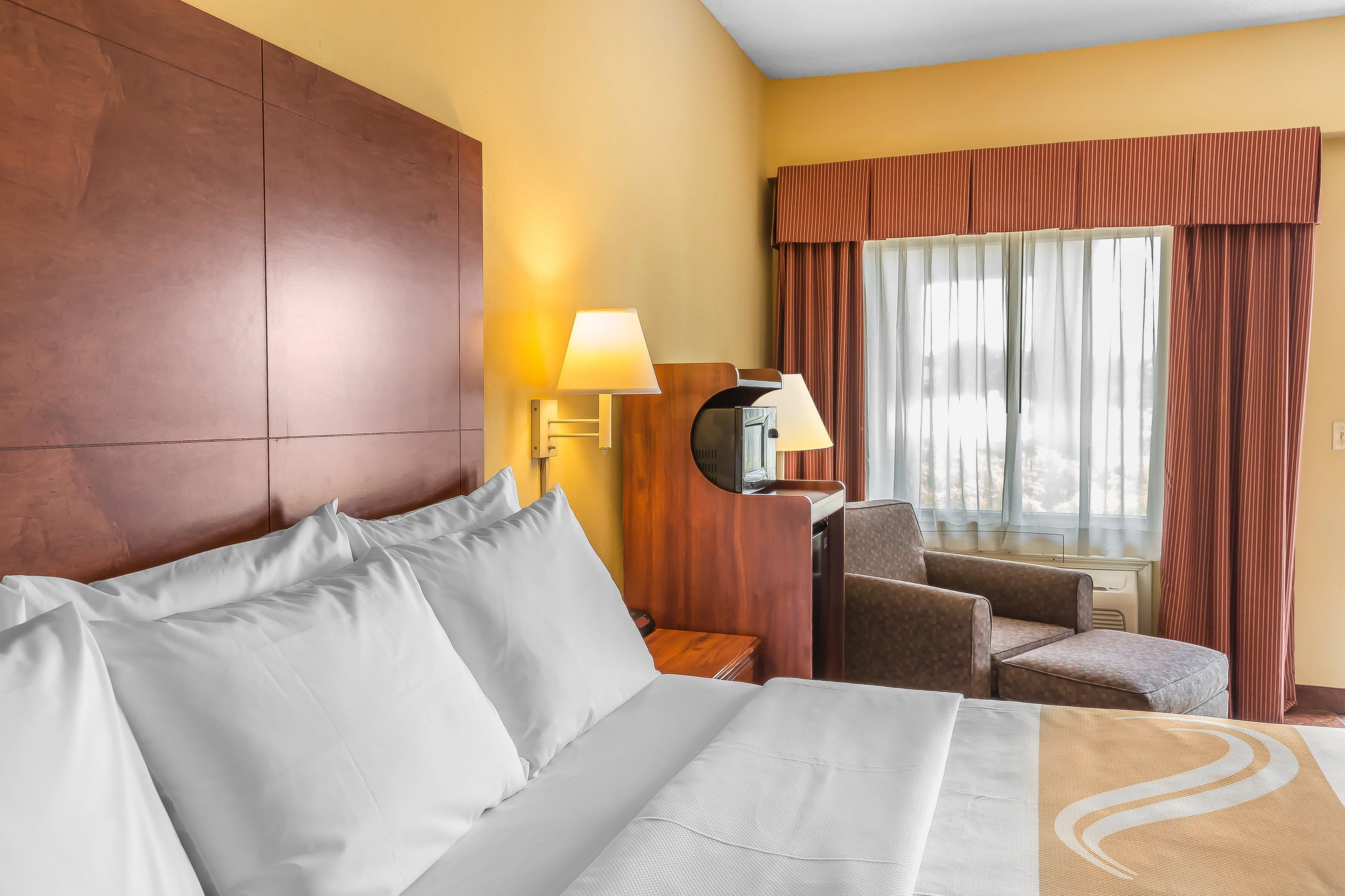 Quality Inn Calera I-65 exit 231 — 6