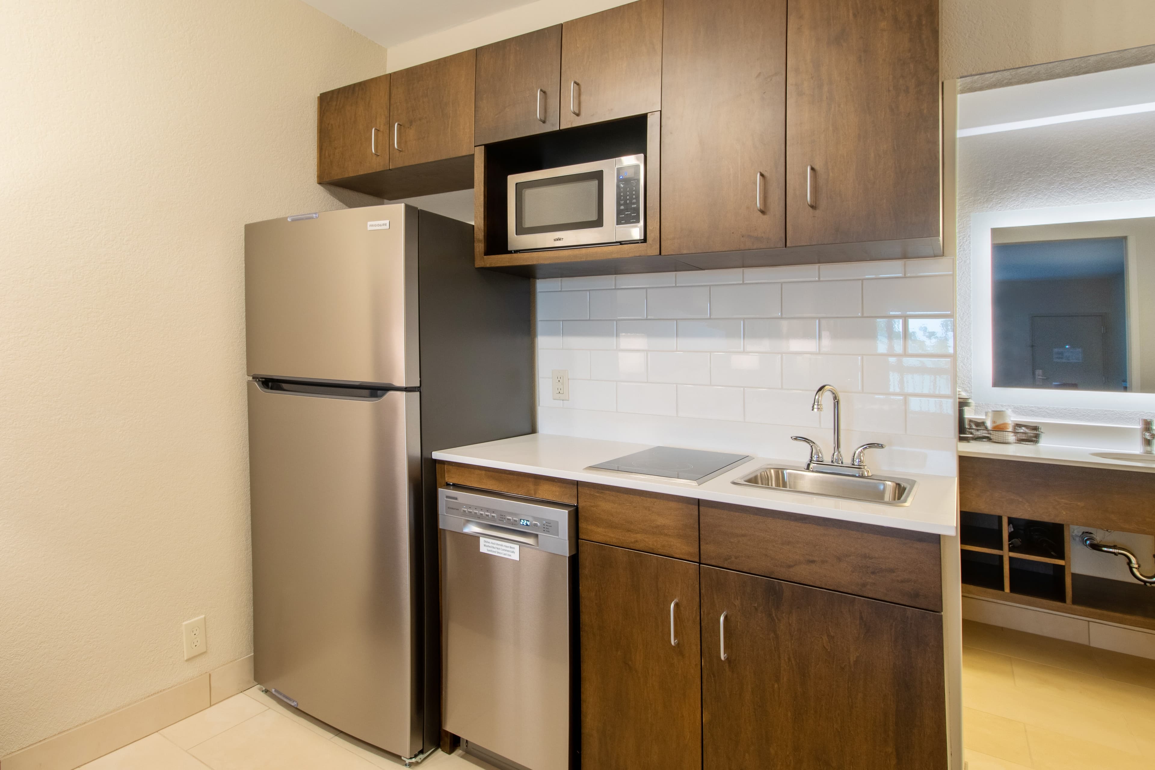 Econo Lodge Inn & Suites Foley-North Gulf Shores — 27