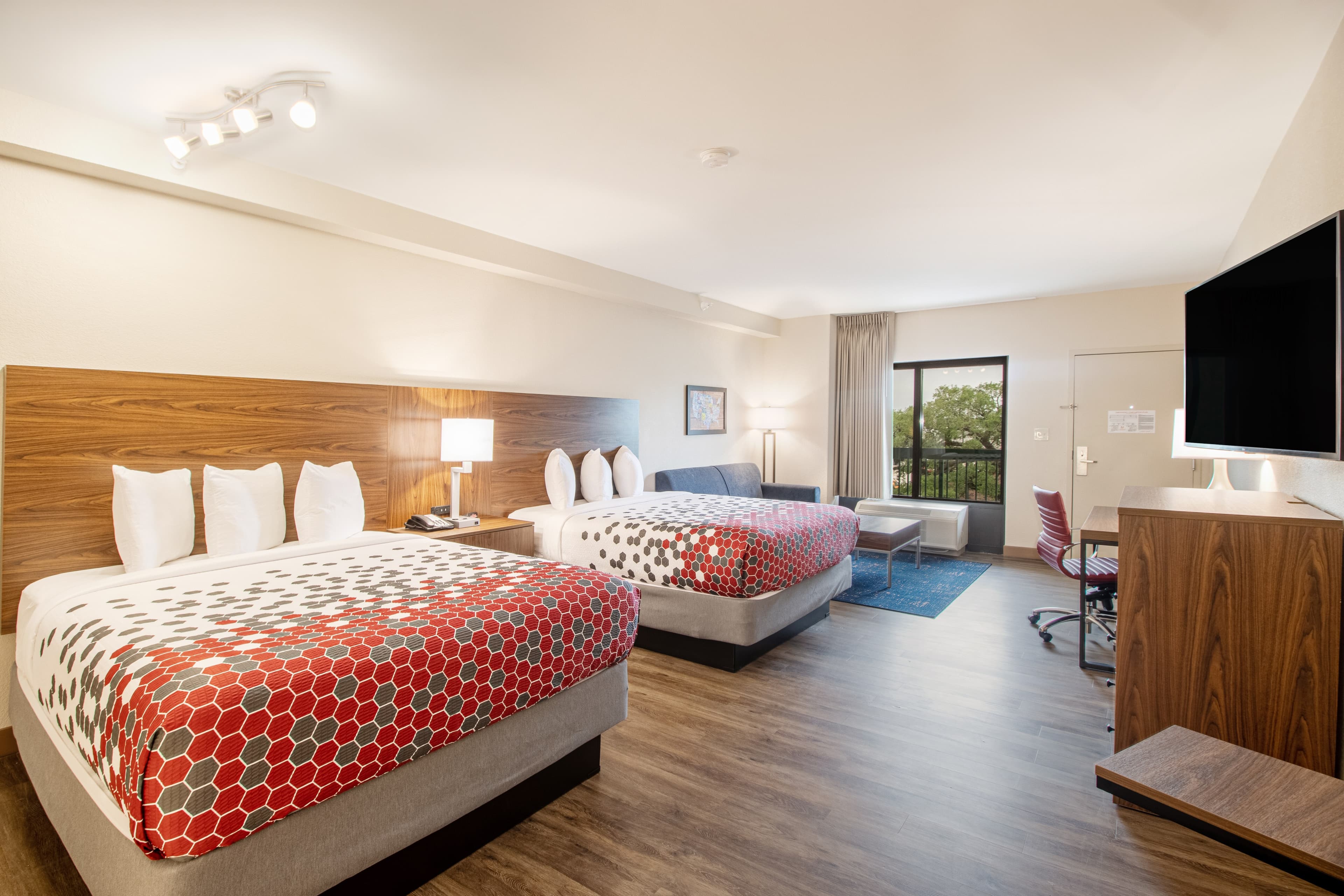 Econo Lodge Inn & Suites Foley-North Gulf Shores — 29