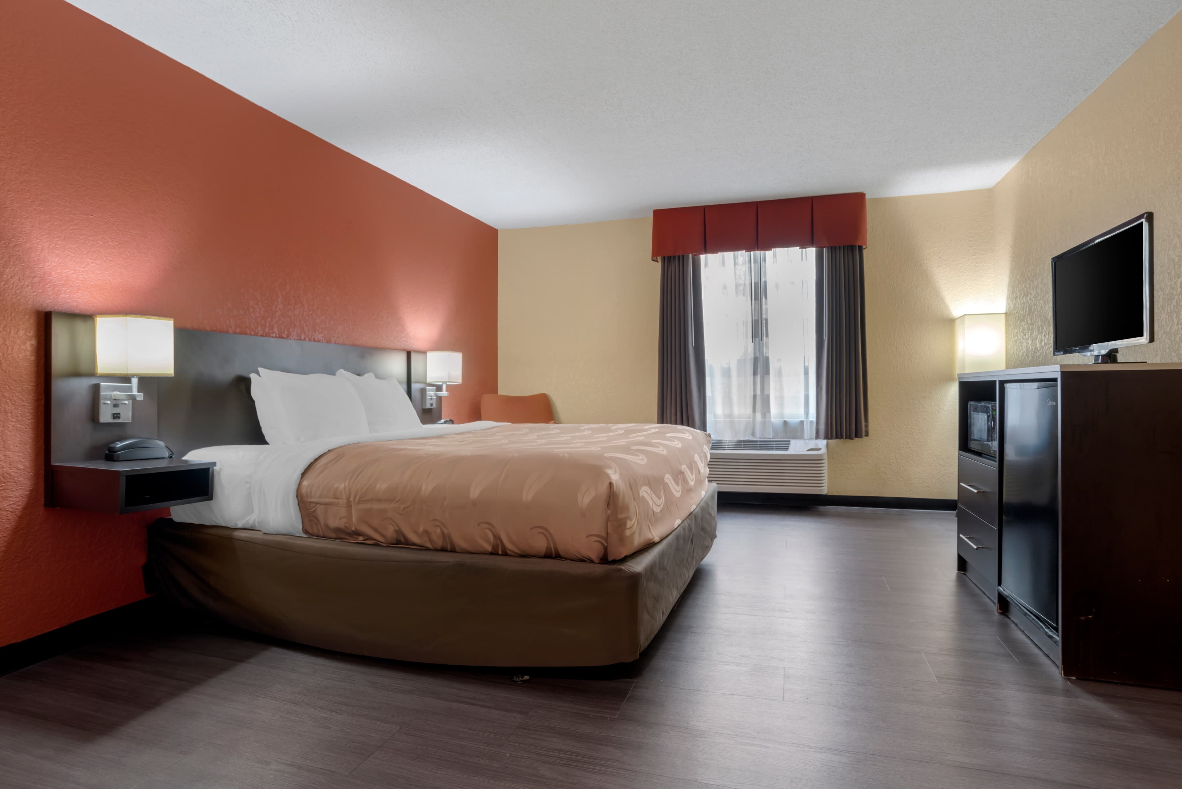 Quality Inn Phenix City Columbus - Image 3