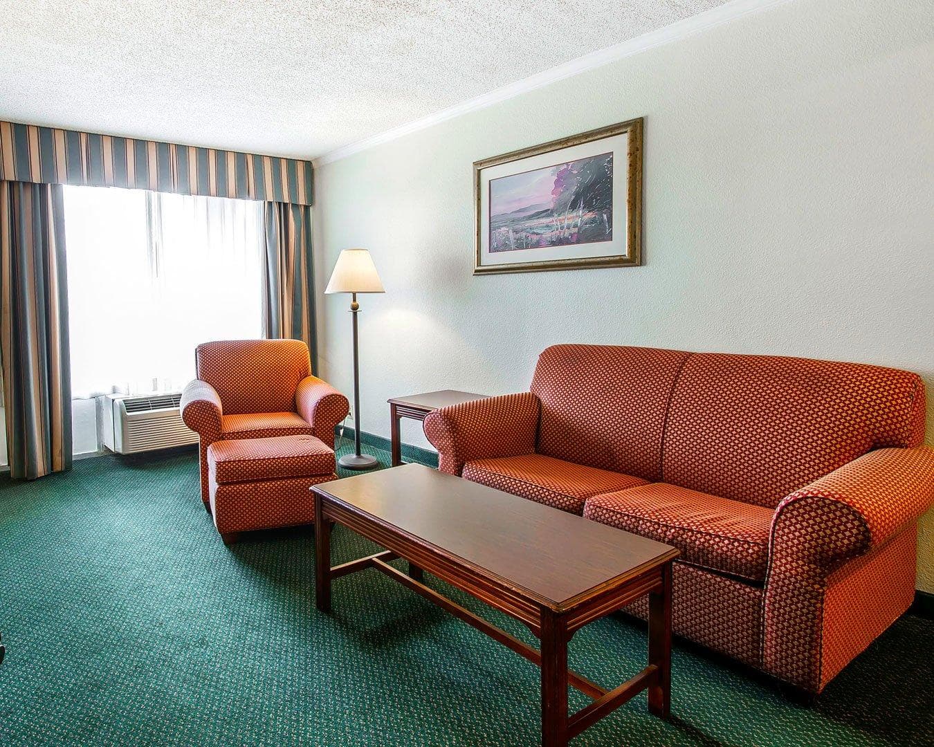 Clarion Inn & Suites Dothan South — 16