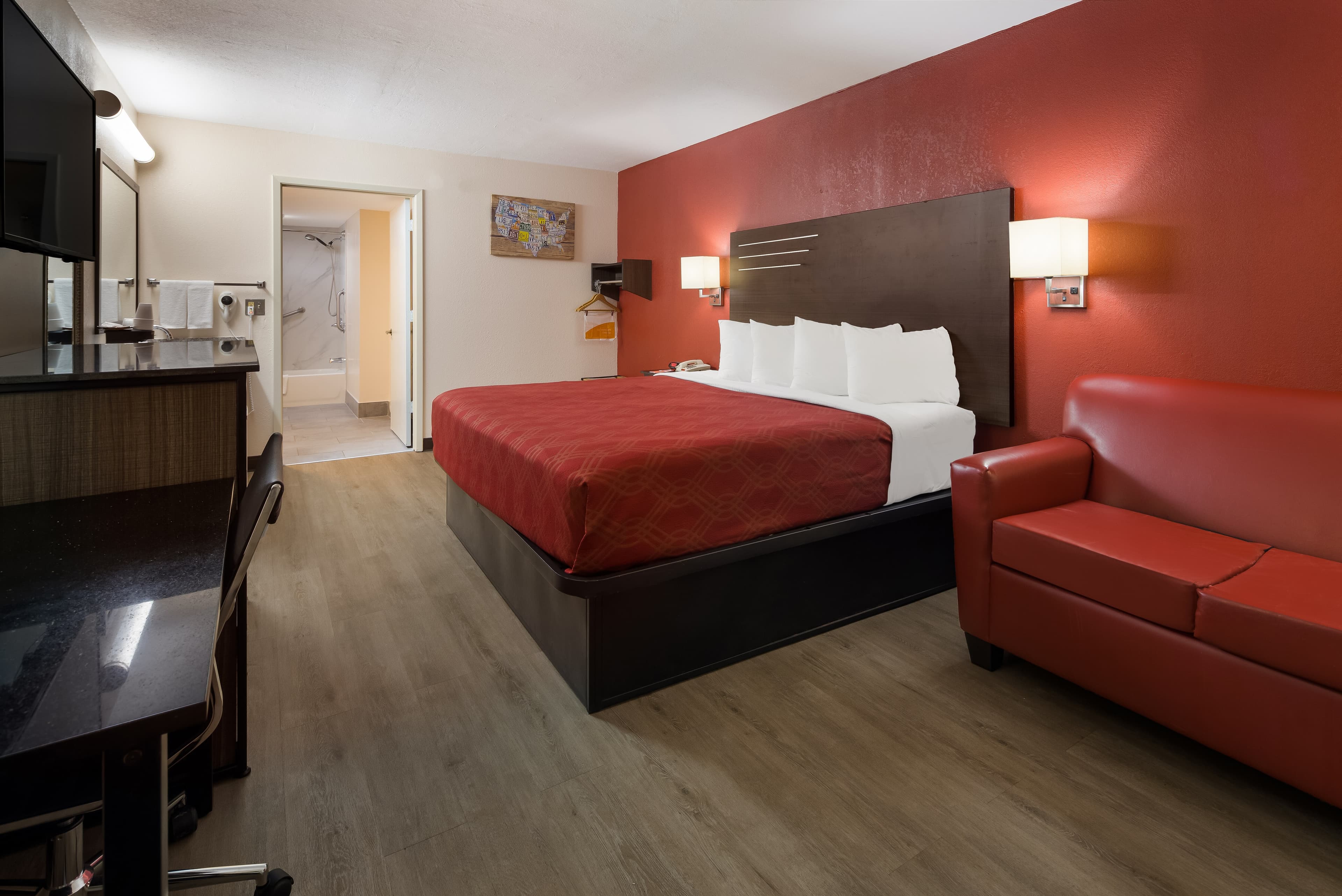 Econo Lodge Madison Airport — 7