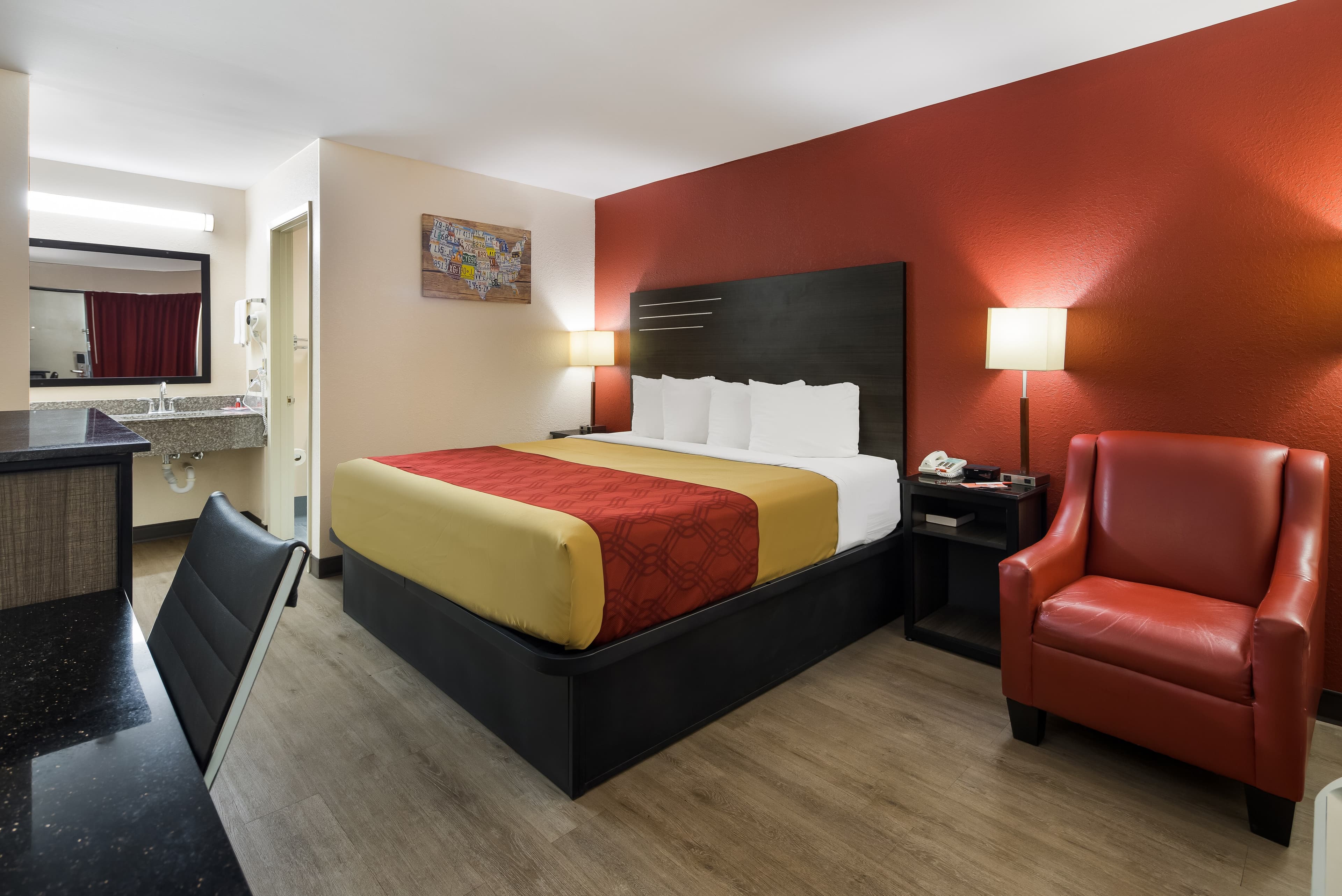 Econo Lodge Madison Airport — 13