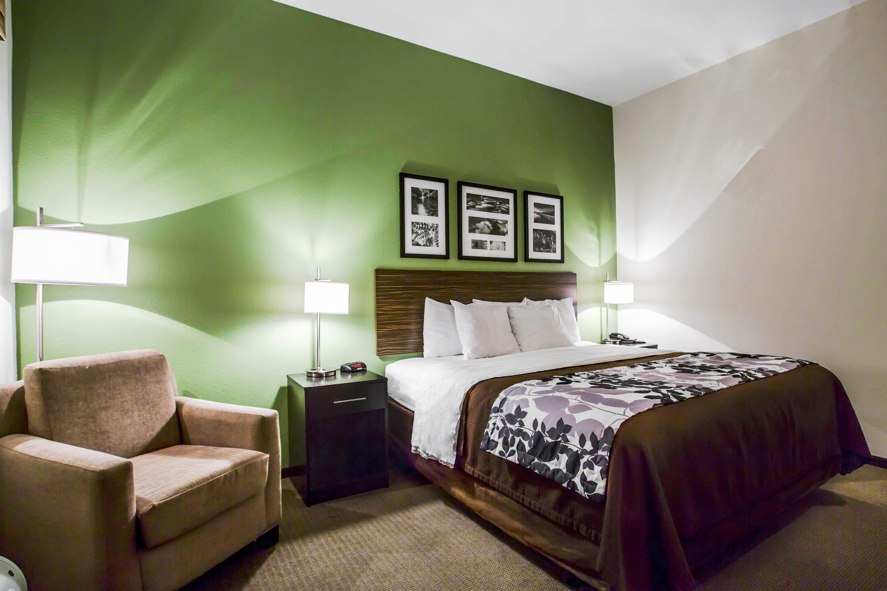 Sleep Inn & Suites Marion - Military Institute - Image 4