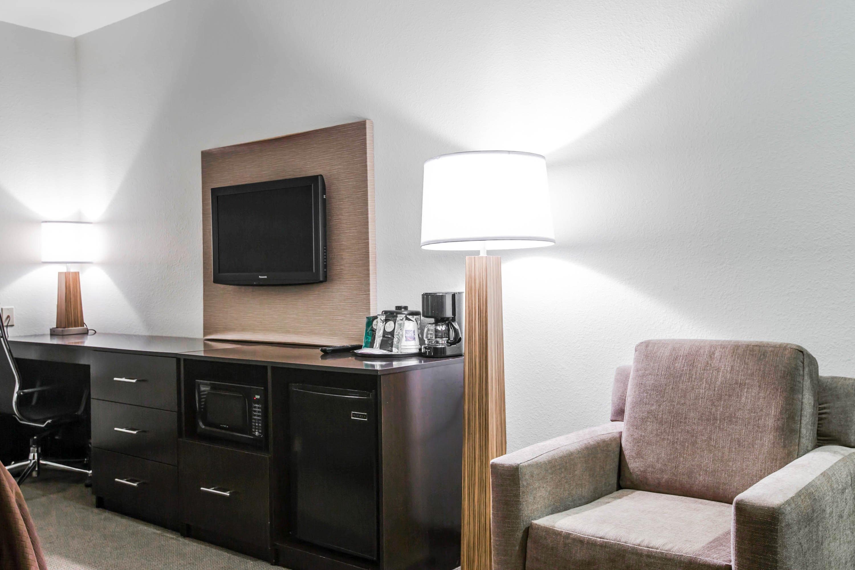 Sleep Inn & Suites Marion - Military Institute — 20