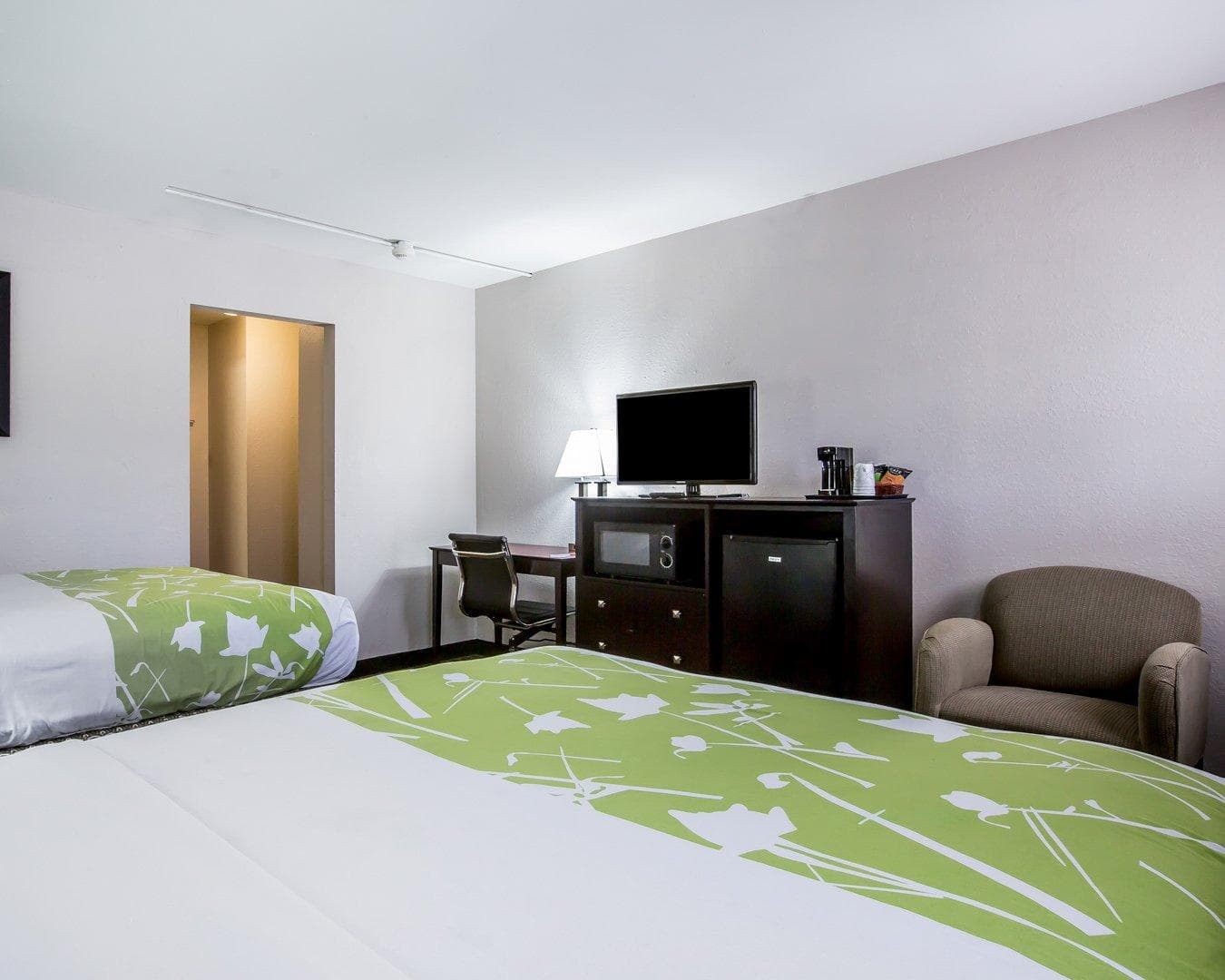 Econo Lodge Birmingham - Hoover — 8