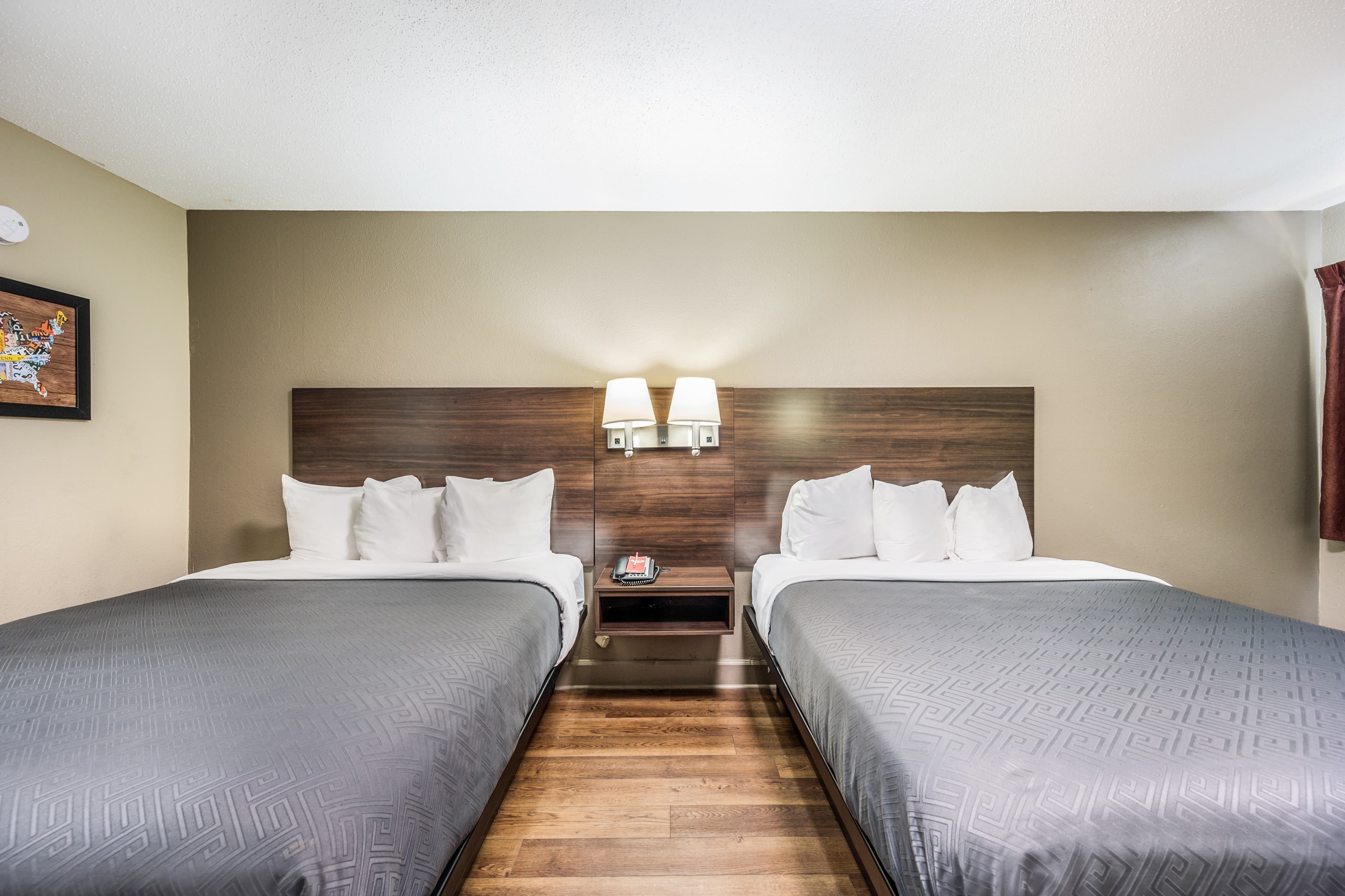 Econo Lodge Inn & Suites Huntsville University Area — 25