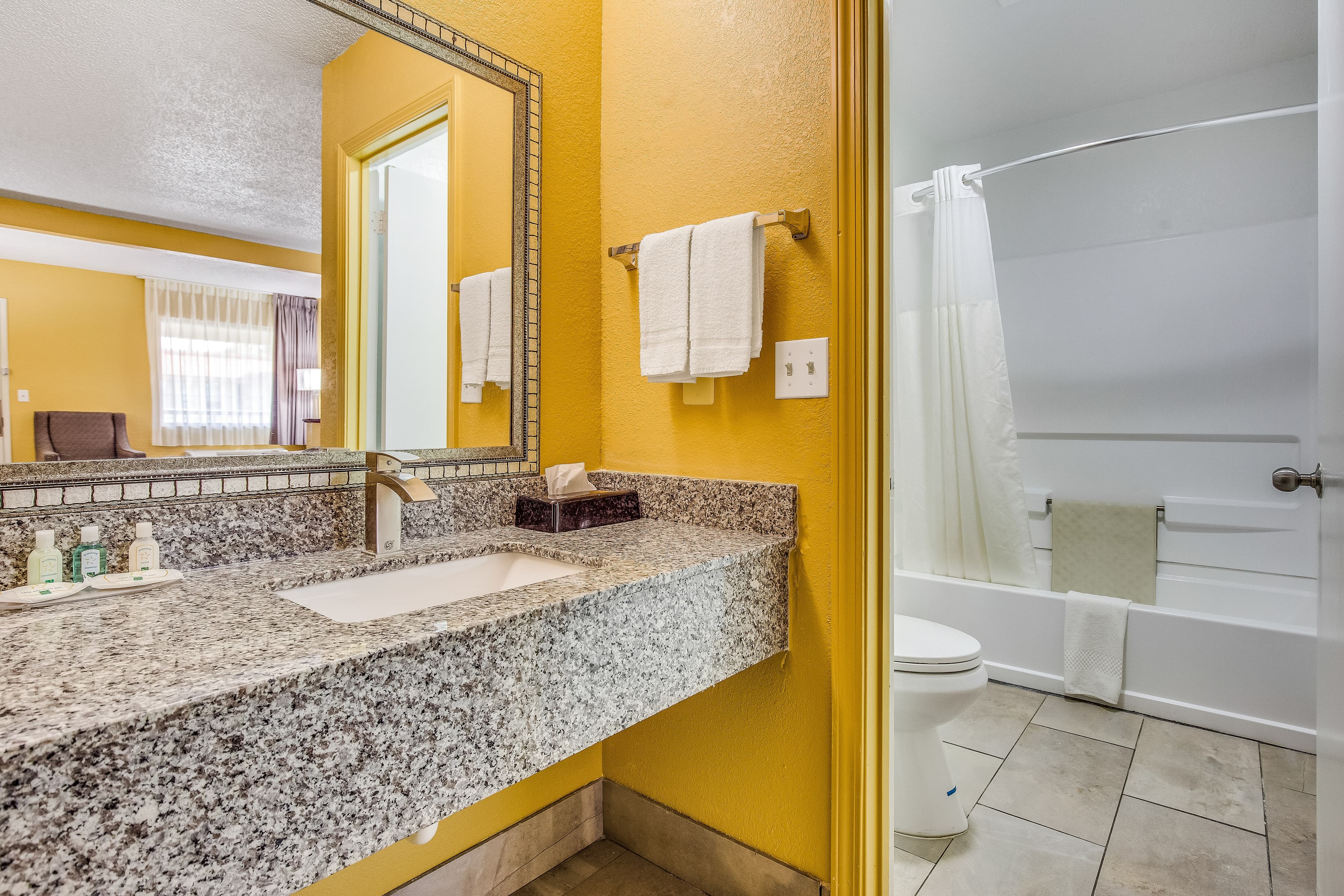 Quality Inn Mobile West Tillmans Corner — 13