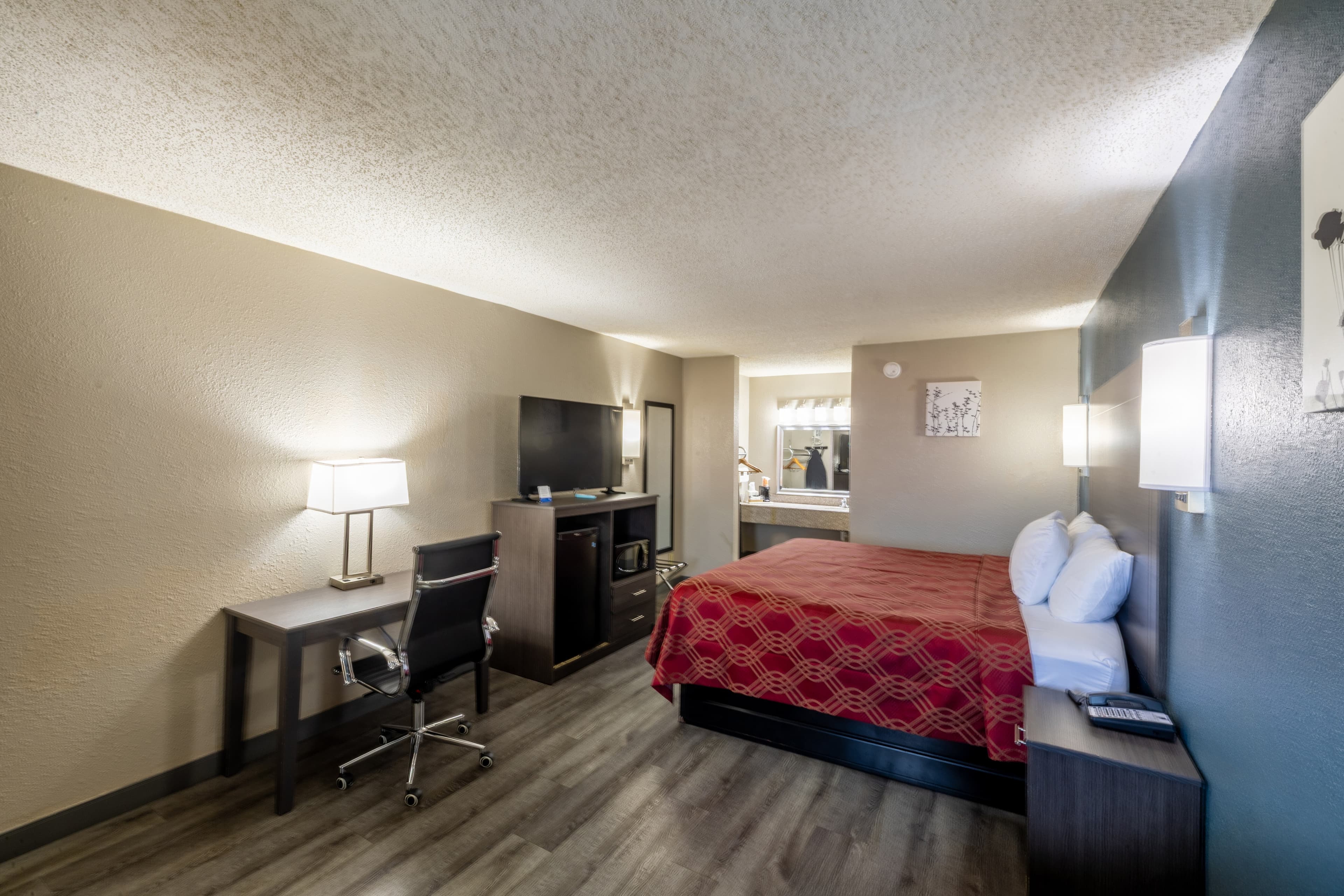 Rodeway Inn Prattville I-65 - Image 4