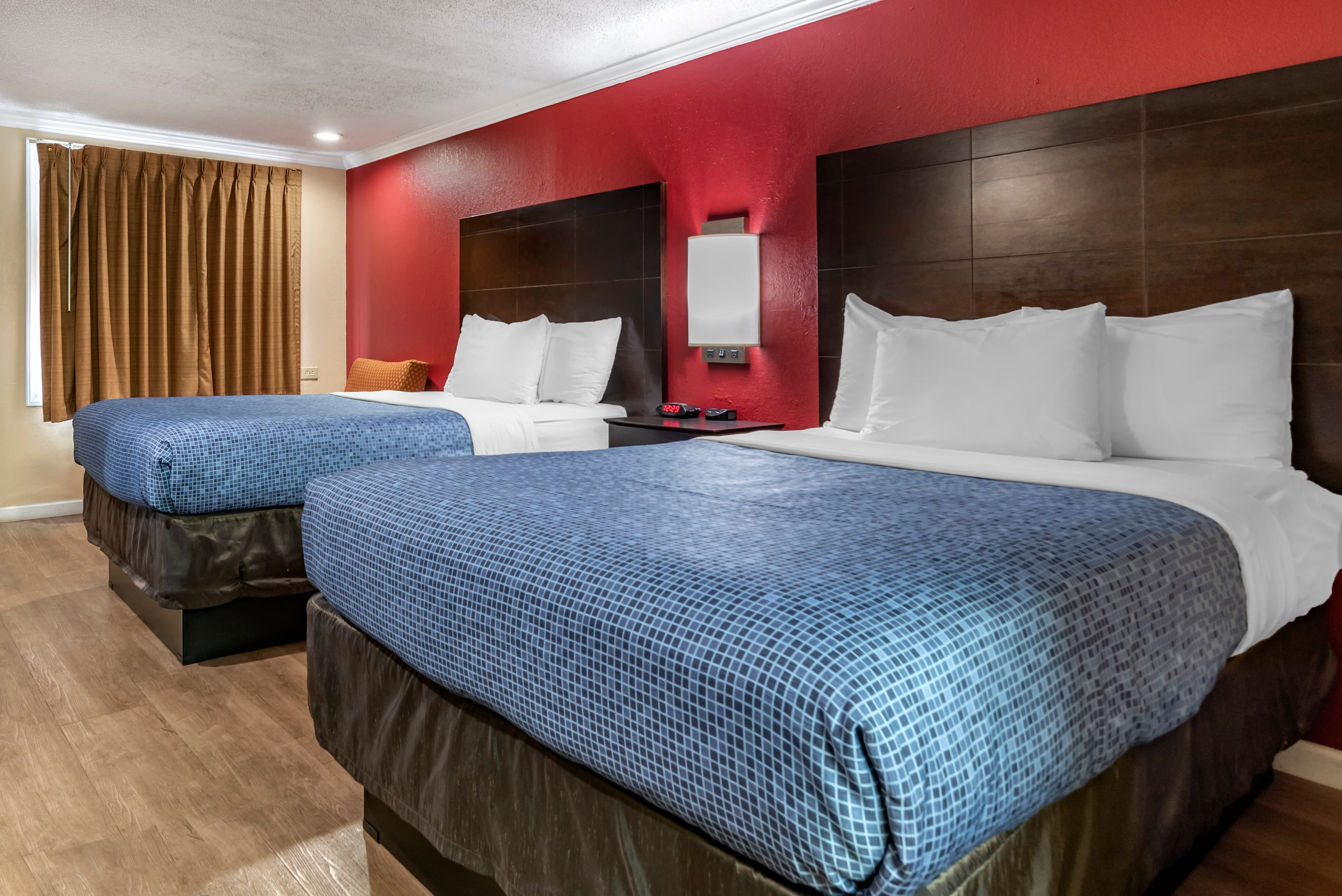 Econo Lodge Oxford near Choccolocco Park - Image 2
