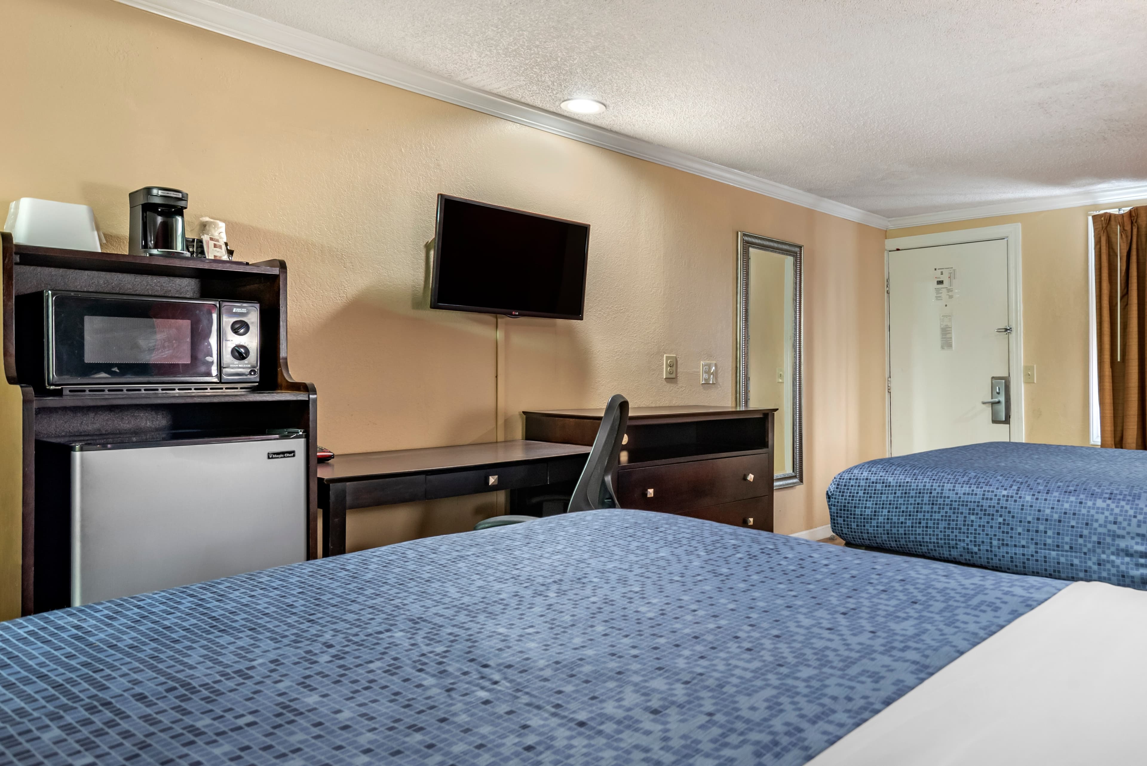 Econo Lodge Oxford near Choccolocco Park - Image 3