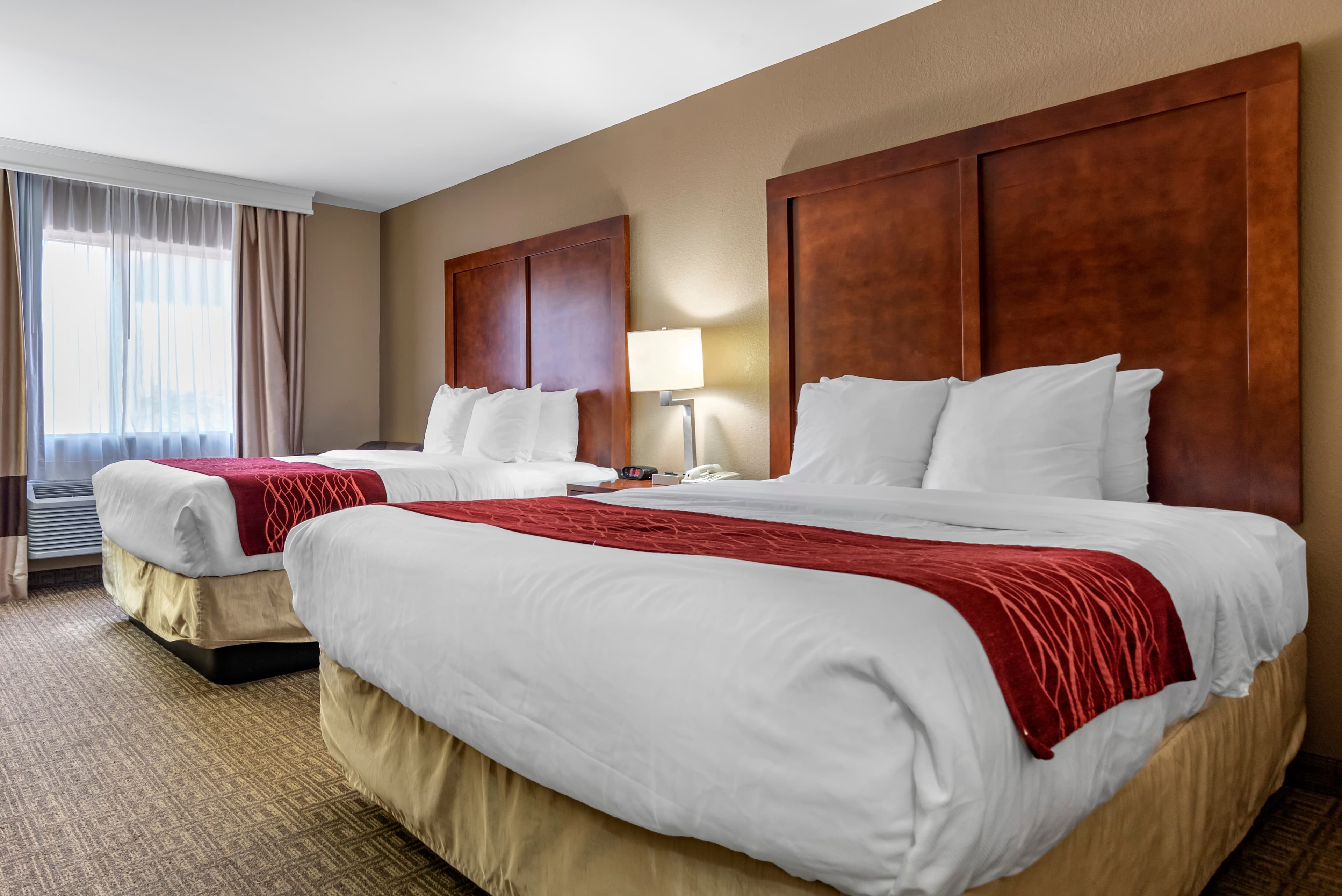 Comfort Inn & Suites Leeds I-20 — 8