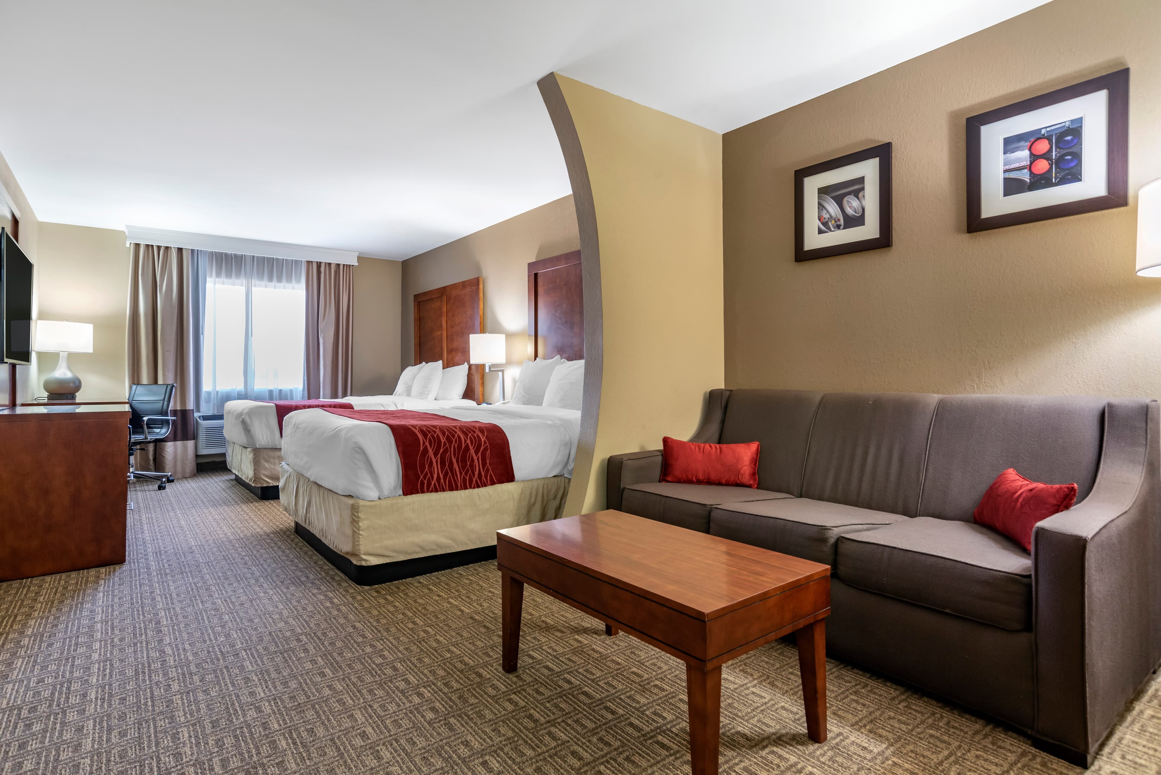 Comfort Inn & Suites Leeds I-20 — 27
