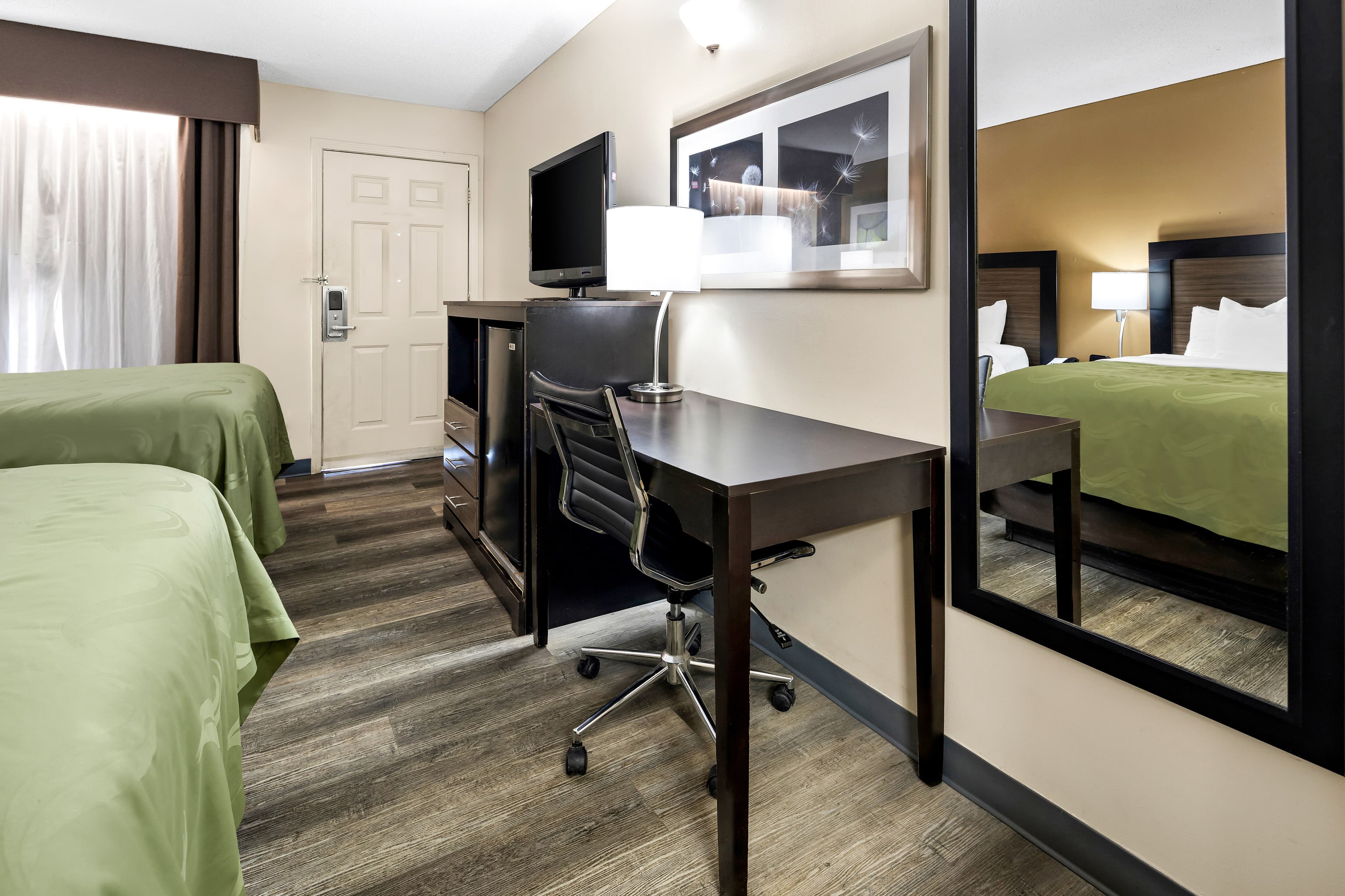 Quality Inn Decatur River City - Image 4