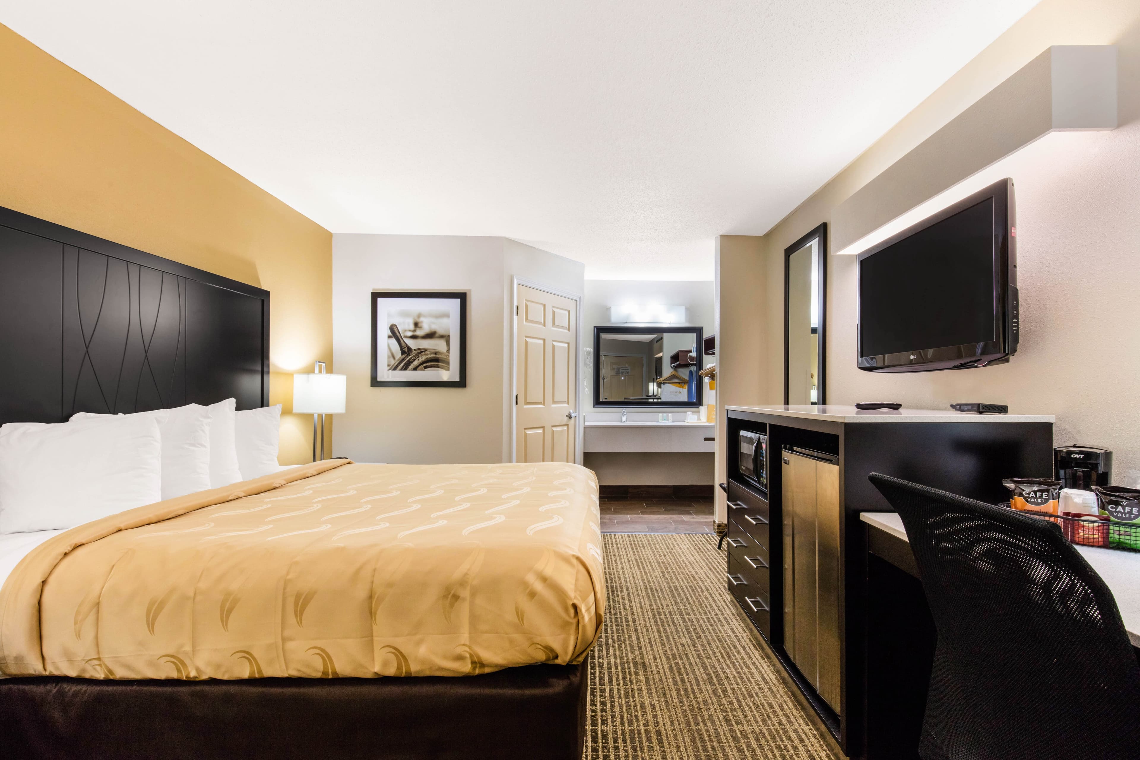 Quality Inn Trussville I-59 exit 141 - Image 5