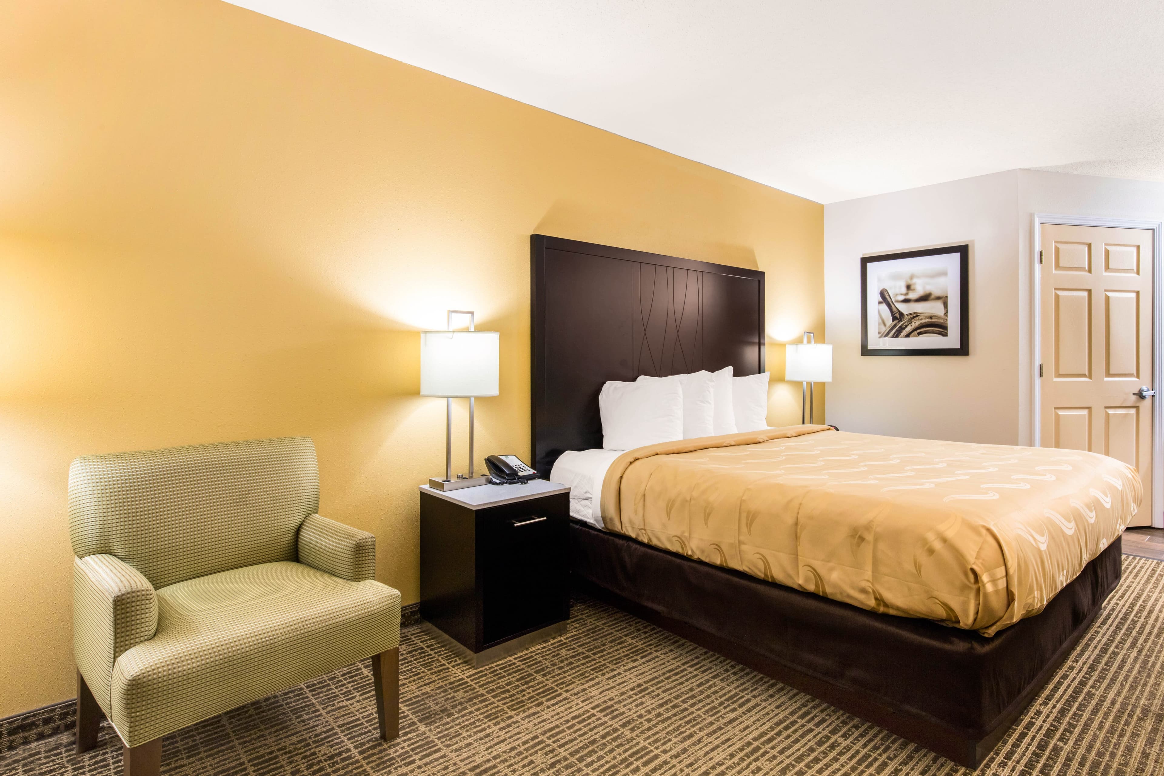 Quality Inn Trussville I-59 exit 141 - Image 2